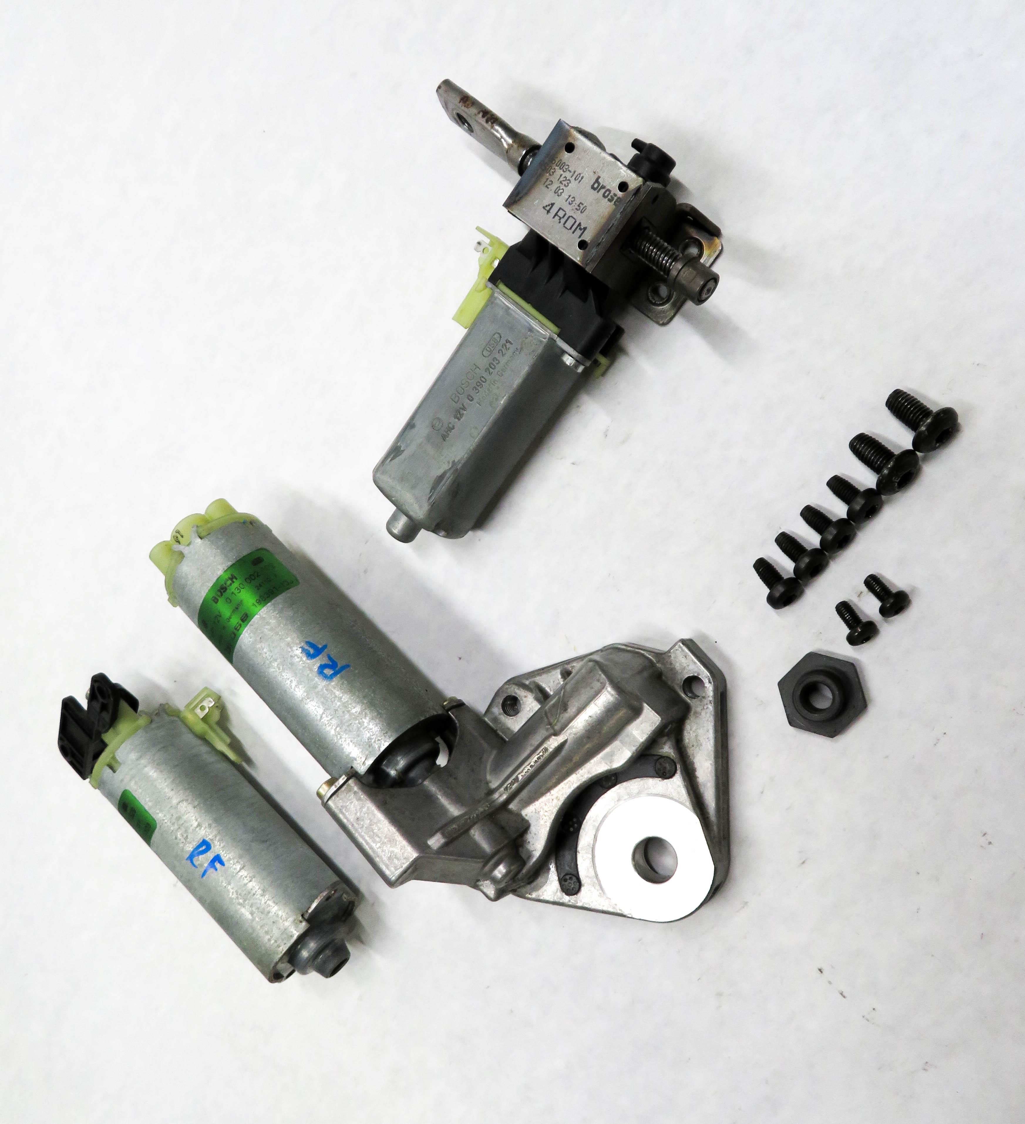 2004 PORSCHE CAYENNE (955) RIGHT FRONT PASSENGER POWER SEAT ADJUST MOTOR SET (3) — exact item pictured