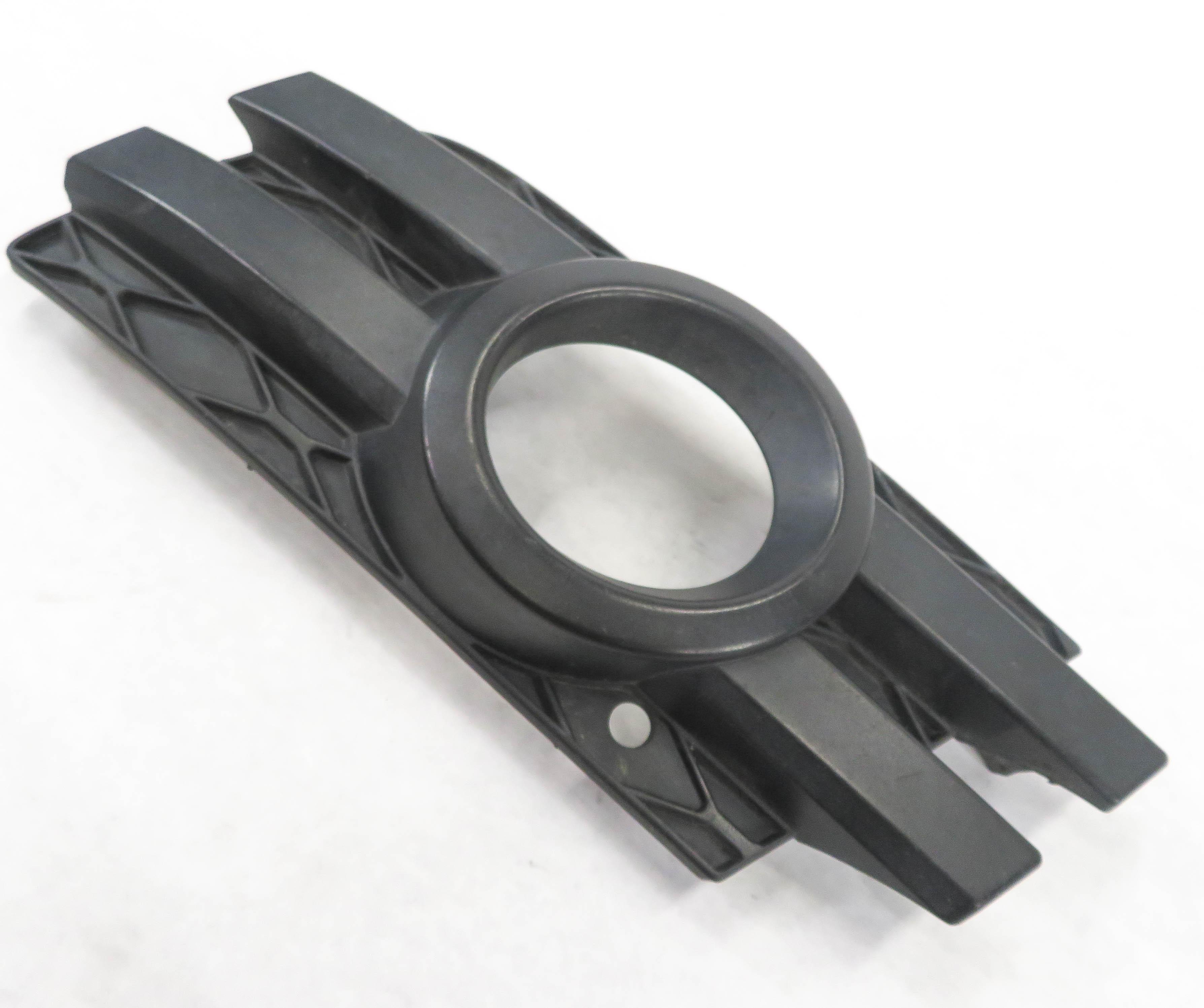 2008 MERCEDES GL450 (X164) - LEFT FRONT DRIVER FOG LIGHT LAMP GRILLE — exact item pictured