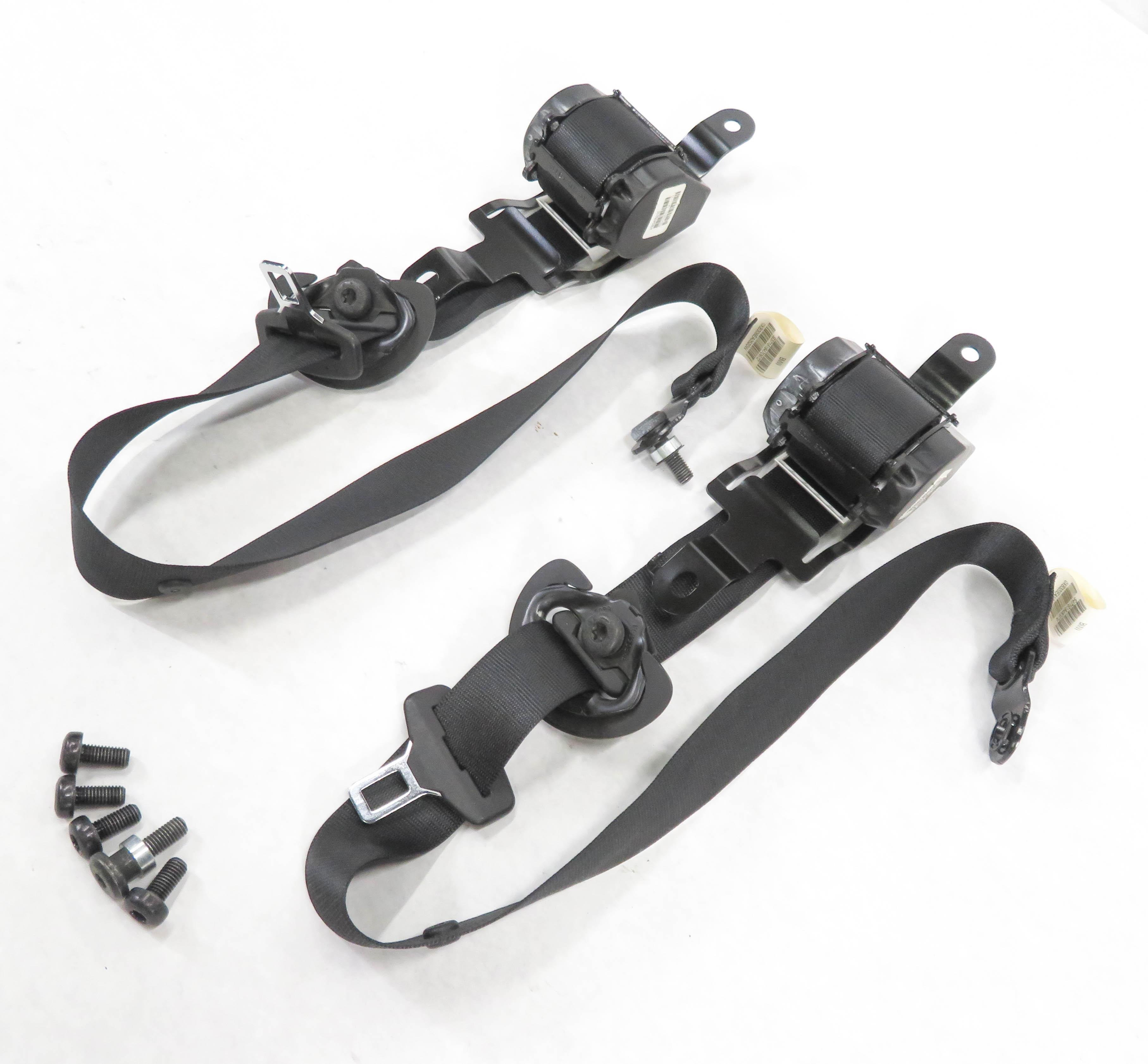 2011 BMW X5 (E70) REAR 2nd SECOND ROW SEATBELT BUCKLE RETRACTOR SET-2 (BLACK) — exact item pictured