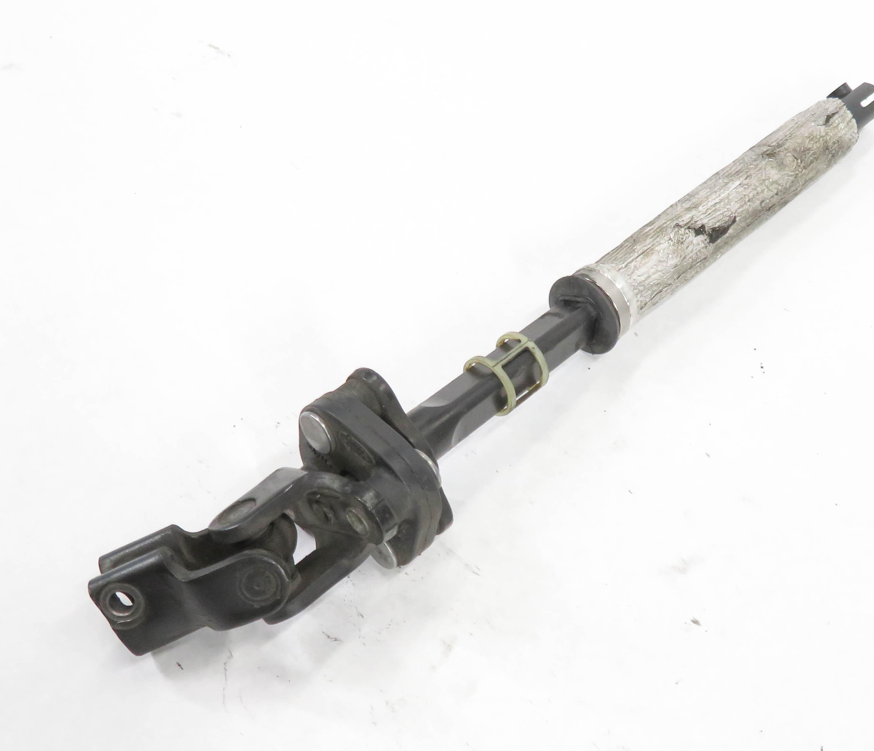 2006 RANGE ROVER SPORT (L320) STEERING COLUMN U-JOINT COUPLER LINK LINKAGE SHAFT — exact item pictured