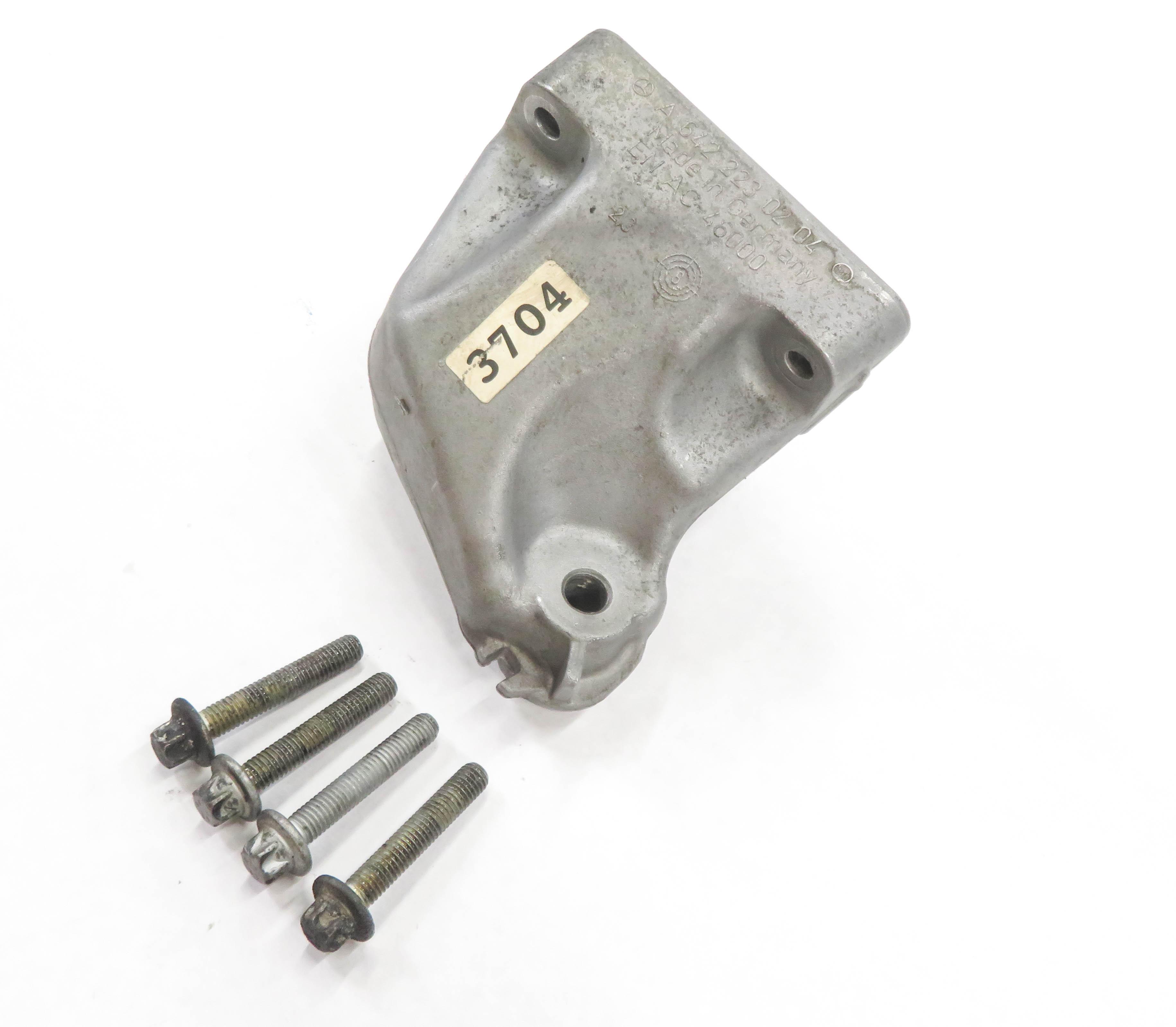 2011 MB ML350 (W164) 3.0L OM642 DIESEL LEFT SIDE ENGINE MOTOR MOUNT BRACKET — exact item pictured