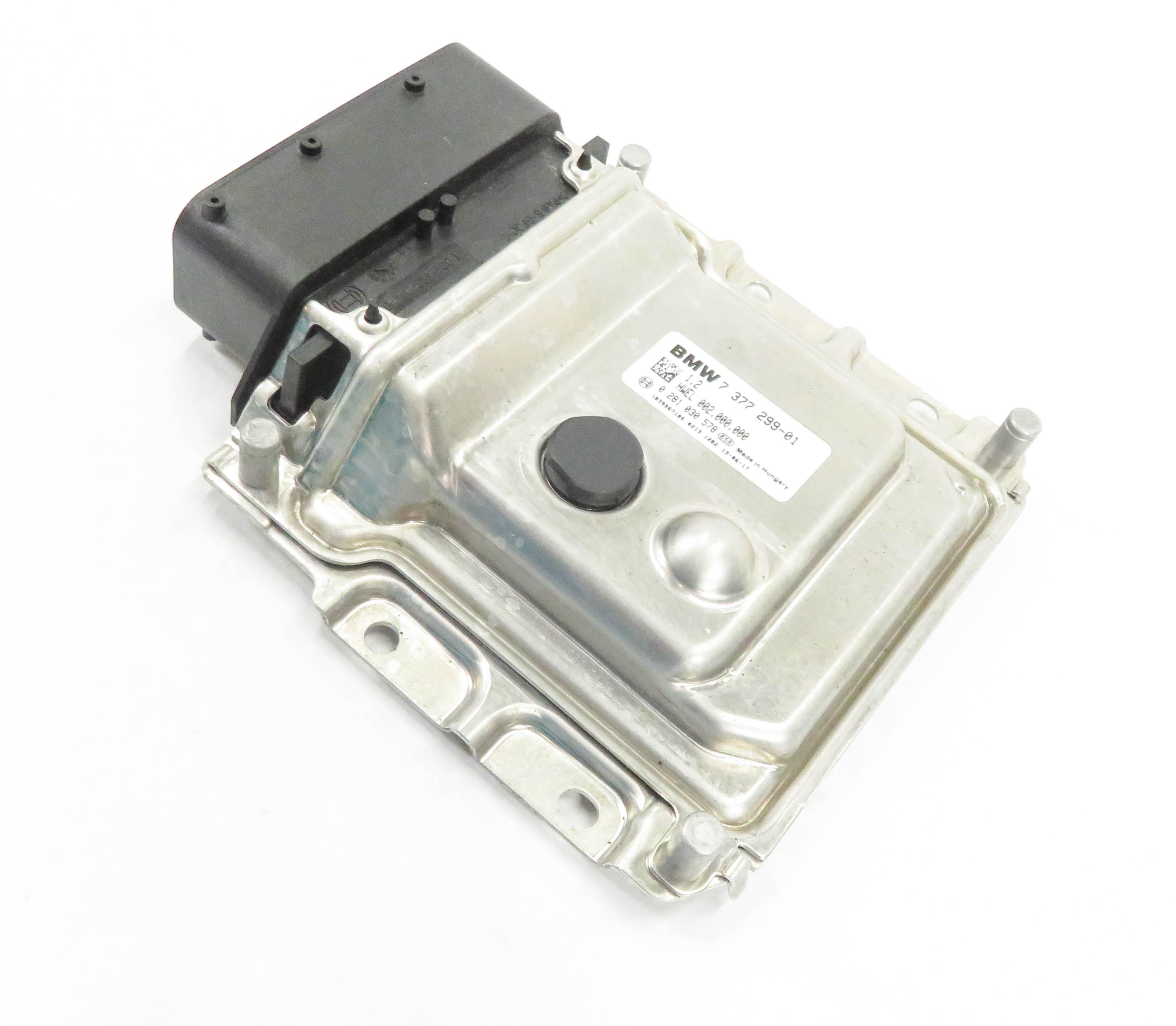 14-17 BMW 328i 535i X3 X5 (F25 F30) - DIIESEL EMISSIONS PUMP DEF CONTROL MODULE — exact item pictured