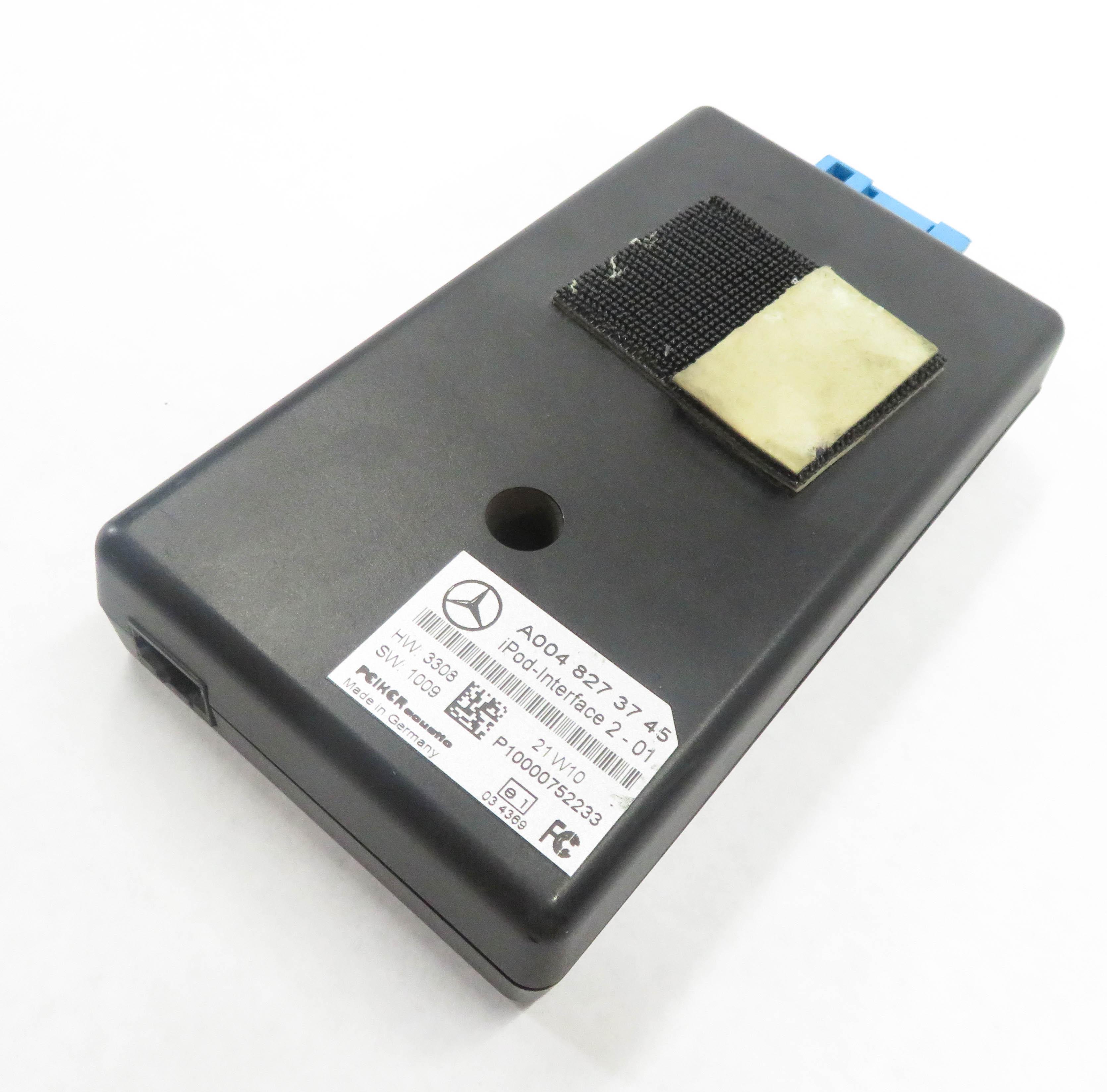 2011 MERCEDES BENZ C300 (W204) RADIO STEREO i-POD MEDIA INTERFACE CONTROL MODULE — exact item pictured