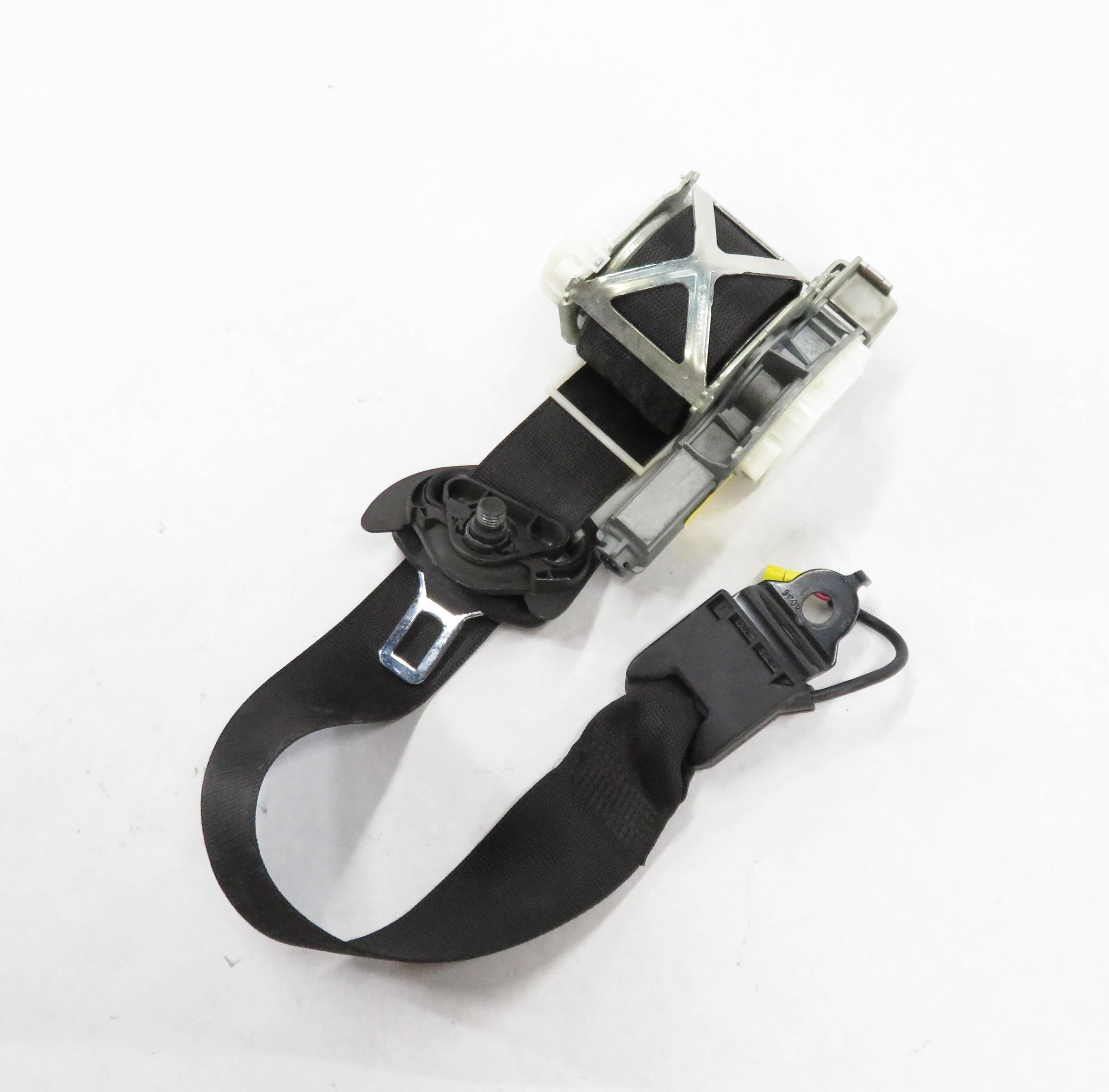 10-11 MERCEDES C250 C300 C350 C63 (W204) RIGHT FRONT SEATBELT RETRACTOR (BLACK) — exact item pictured