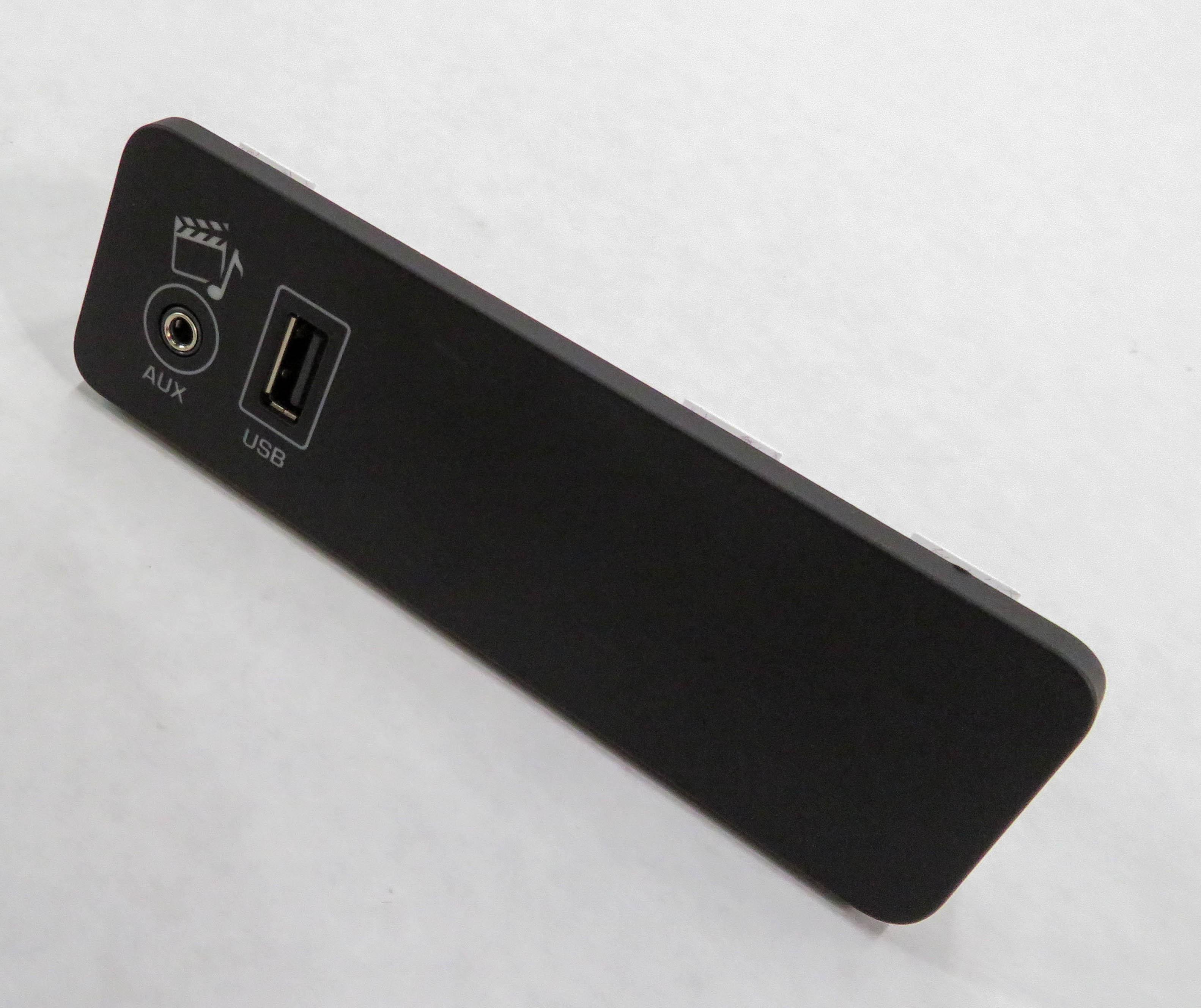 2015 LAND ROVER LR4 - RADIO STEREO AUX AUXILIARY AUDIO INPUT JACK USB INTERFACE — exact item pictured