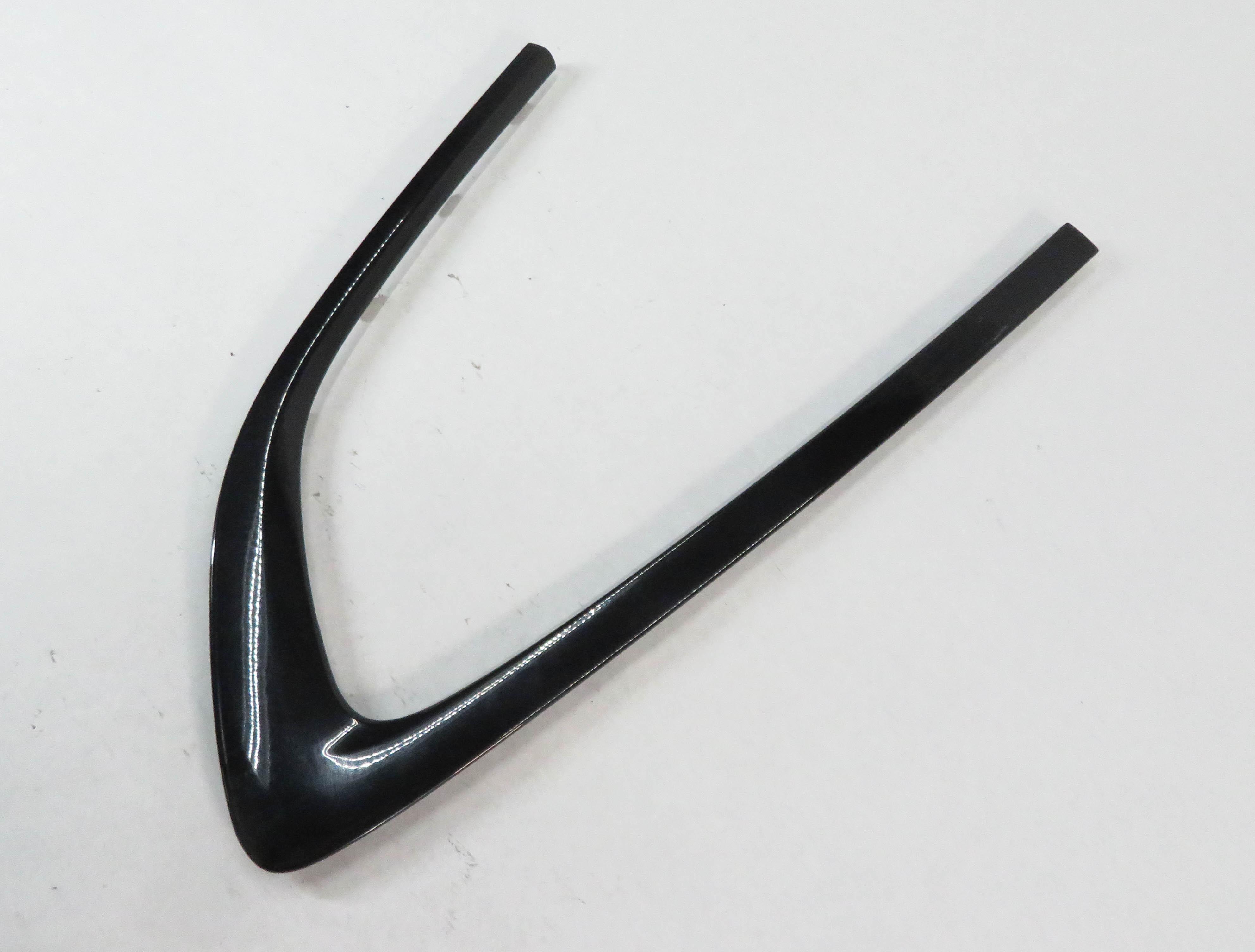 2011 BMW 550iGT (F07) LEFT DRIVER SIDE REAR QUARTER WINDOW TRIM — exact item pictured