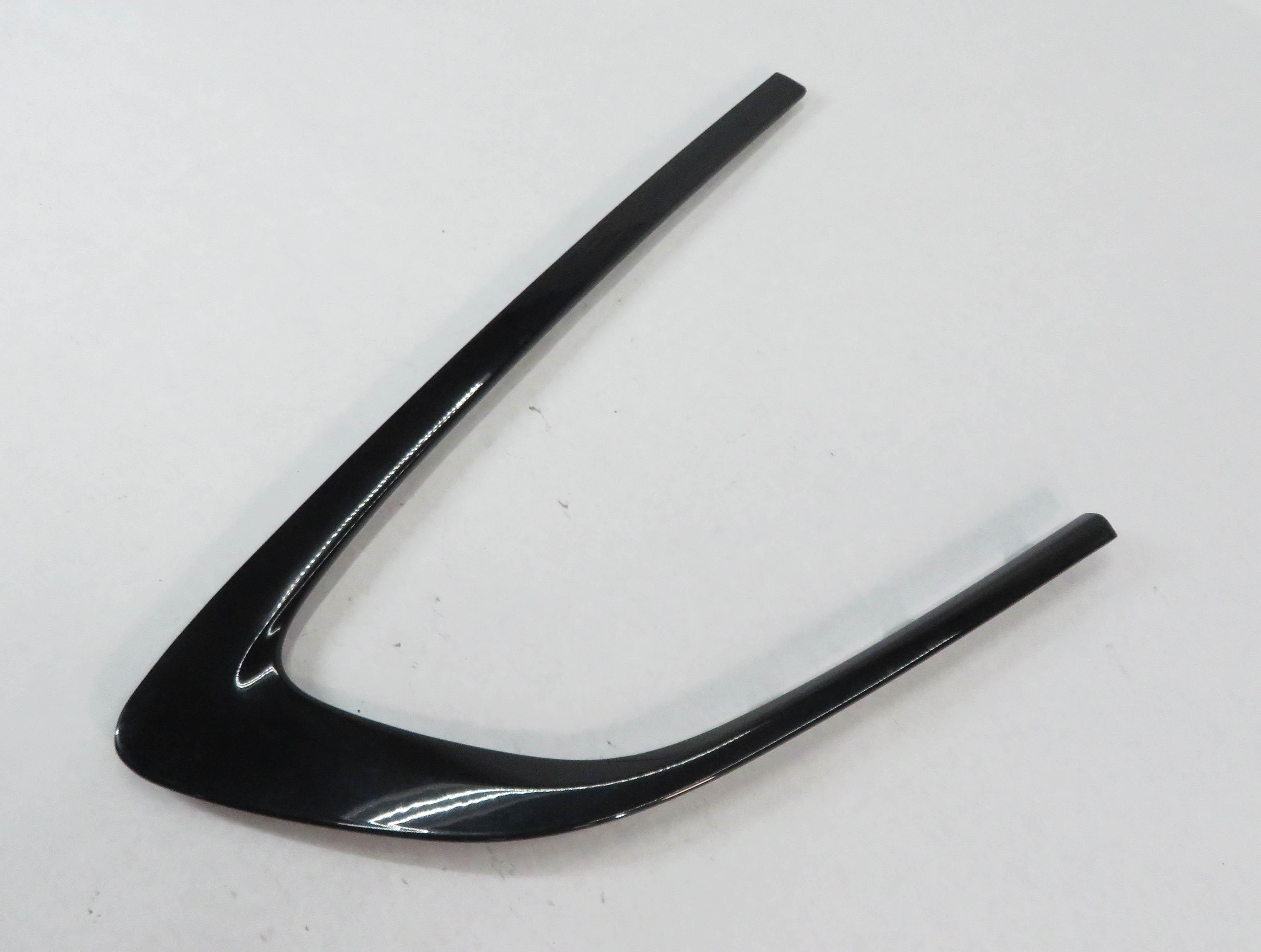 2011 BMW 550iGT (F07) RIGHT PASSENGER SIDE REAR QUARTER WINDOW TRIM — exact item pictured