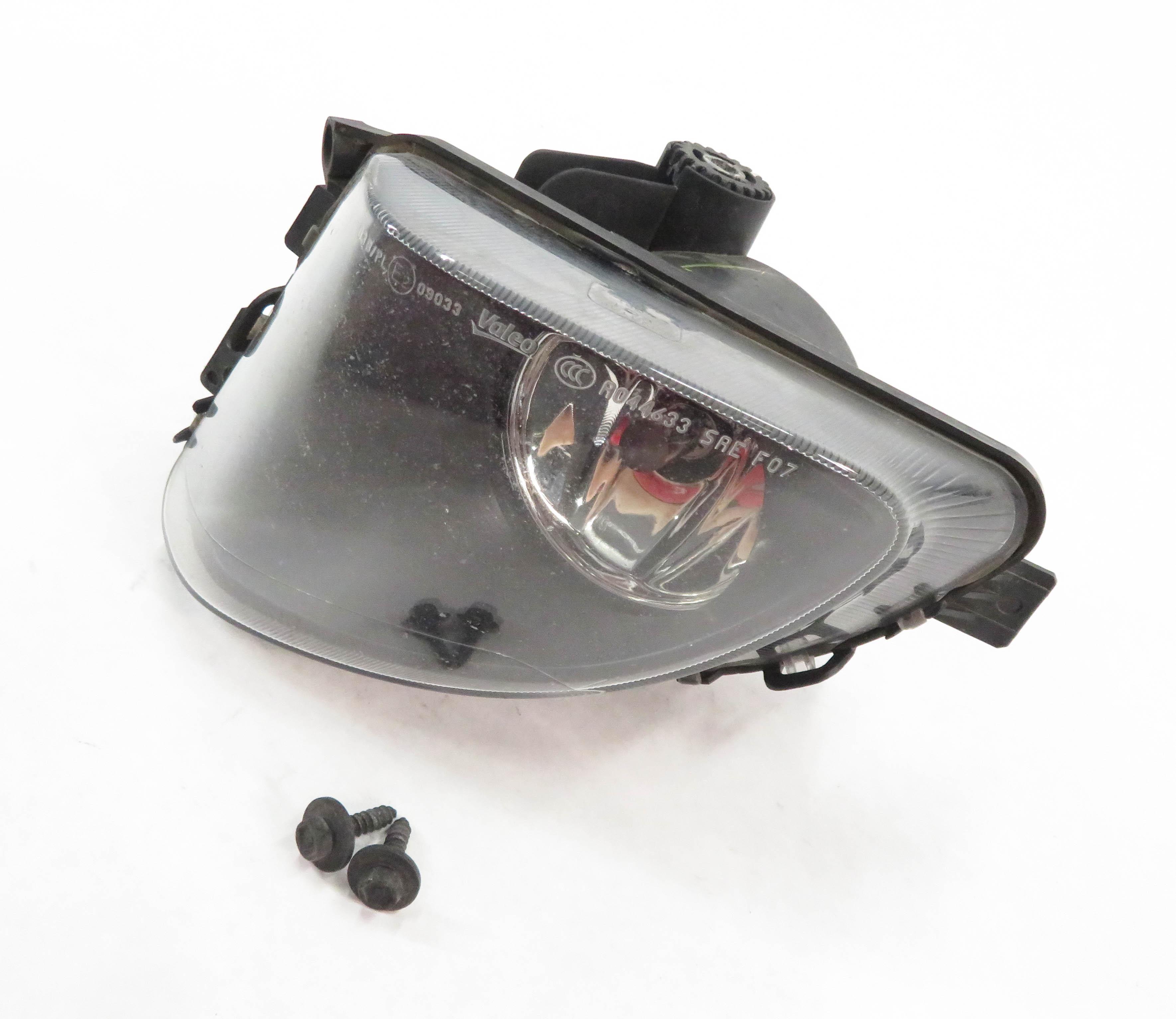 2010-2013 BMW 535iGT 550iGT (F07) LEFT FRONT DRIVER FOG LIGHT DRIVING LAMP — exact item pictured