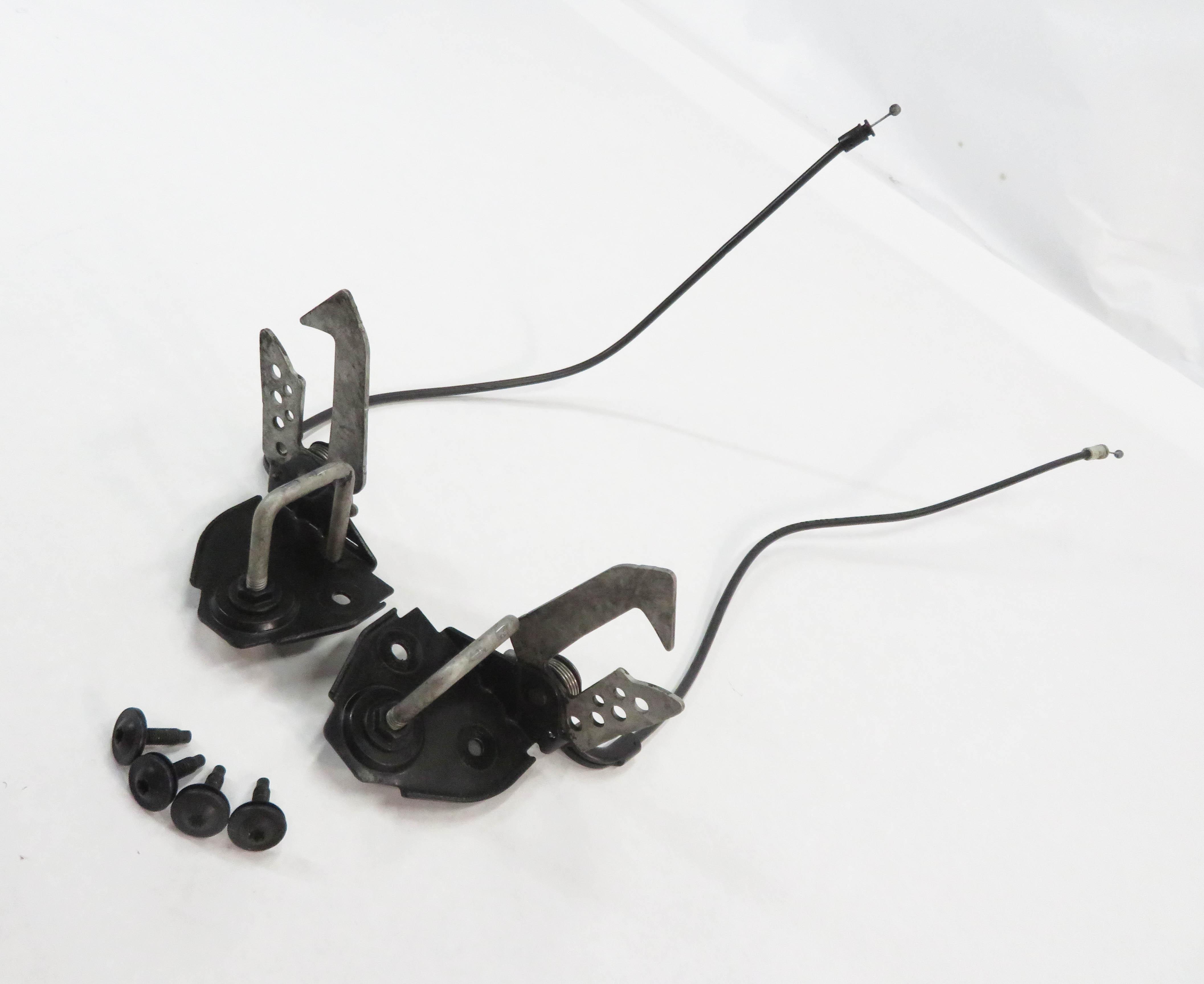2011 BMW 550iGT (F07) FRONT LEFT & RIGHT HOOD LID SAFETY LOCK LATCH SET-2 — exact item pictured
