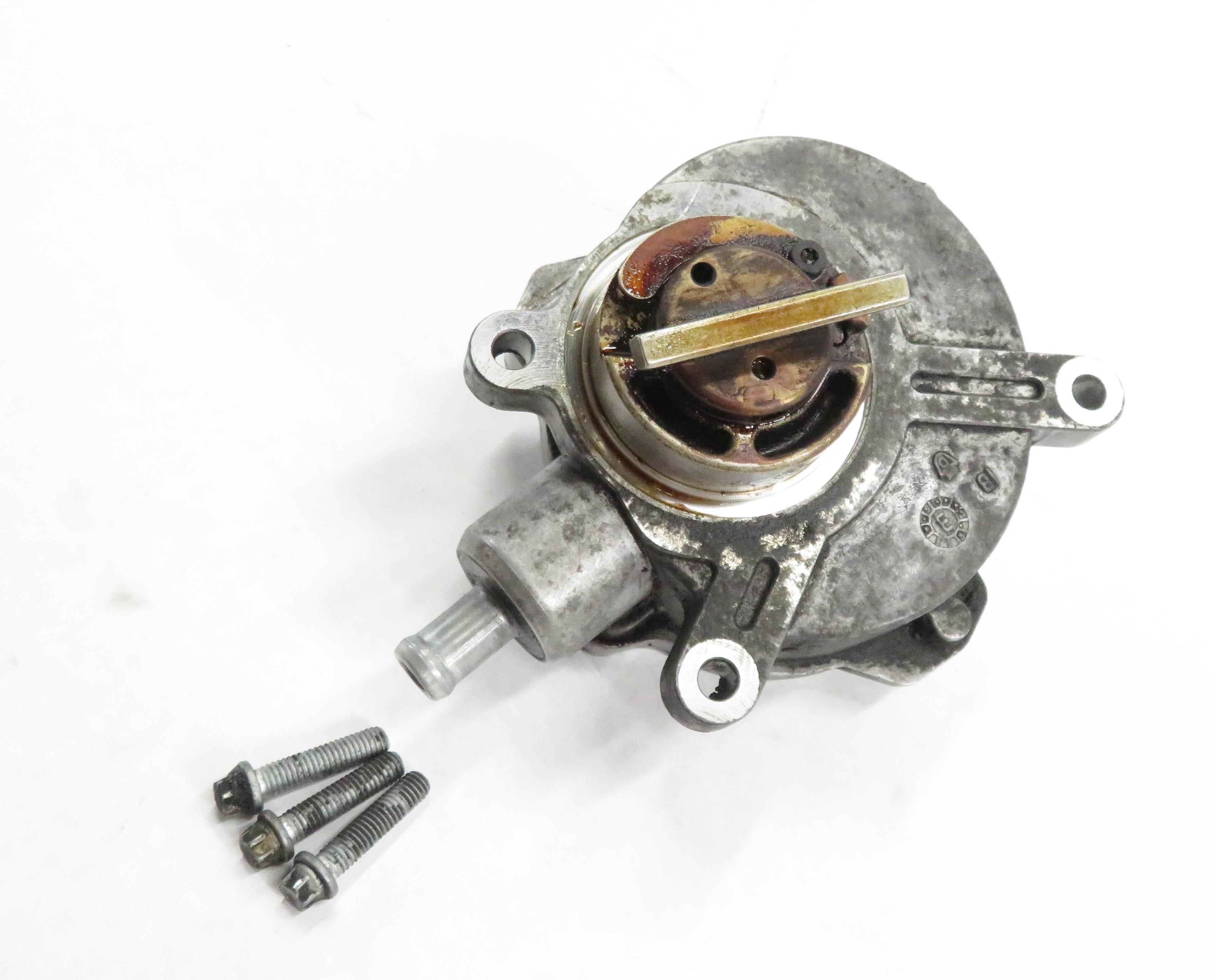 03-10 BMW X5 550i 650i 645i 750i 760i (E60 E63 E65 E66 E53 E70) - VACUUM PUMP — exact item pictured