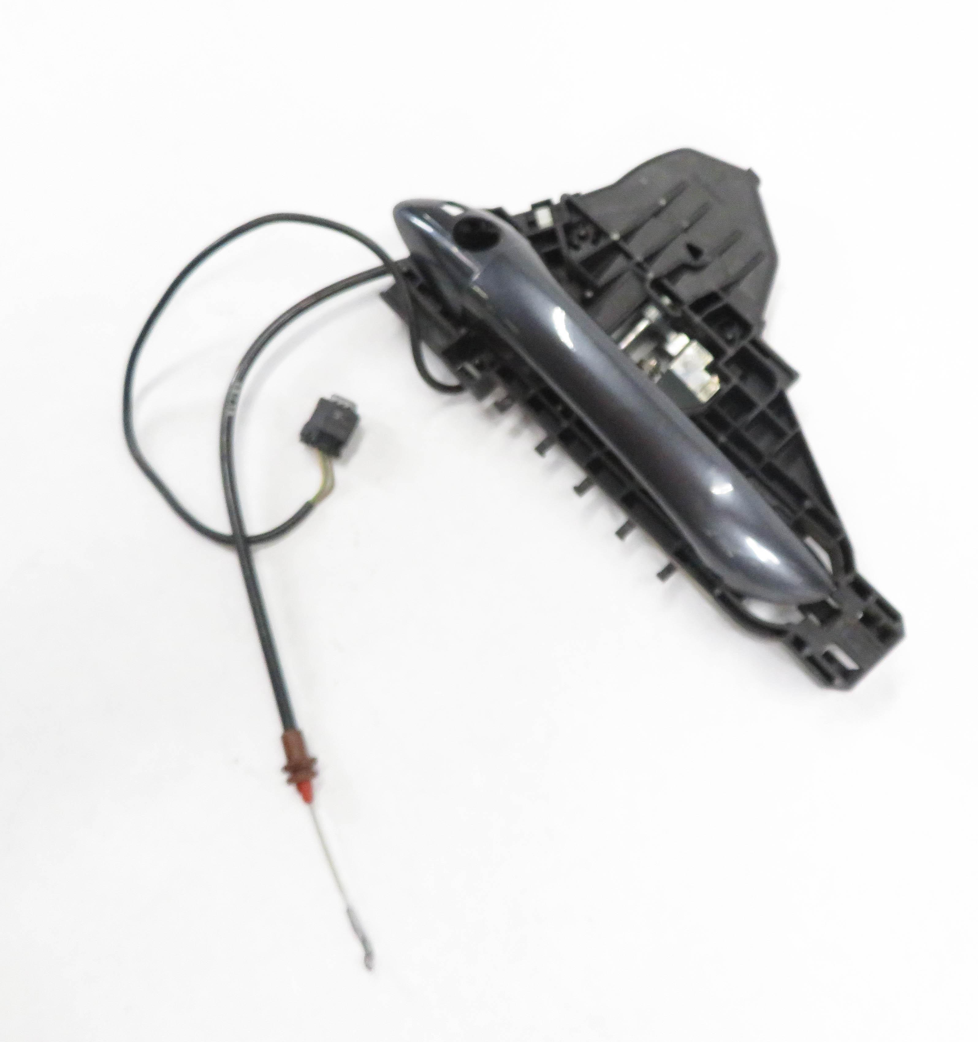 2010 MERCEDES BENZ ML350 (W164) LEFT FRONT DRIVER DOOR HANDLE (TENORITE GRAY) — exact item pictured