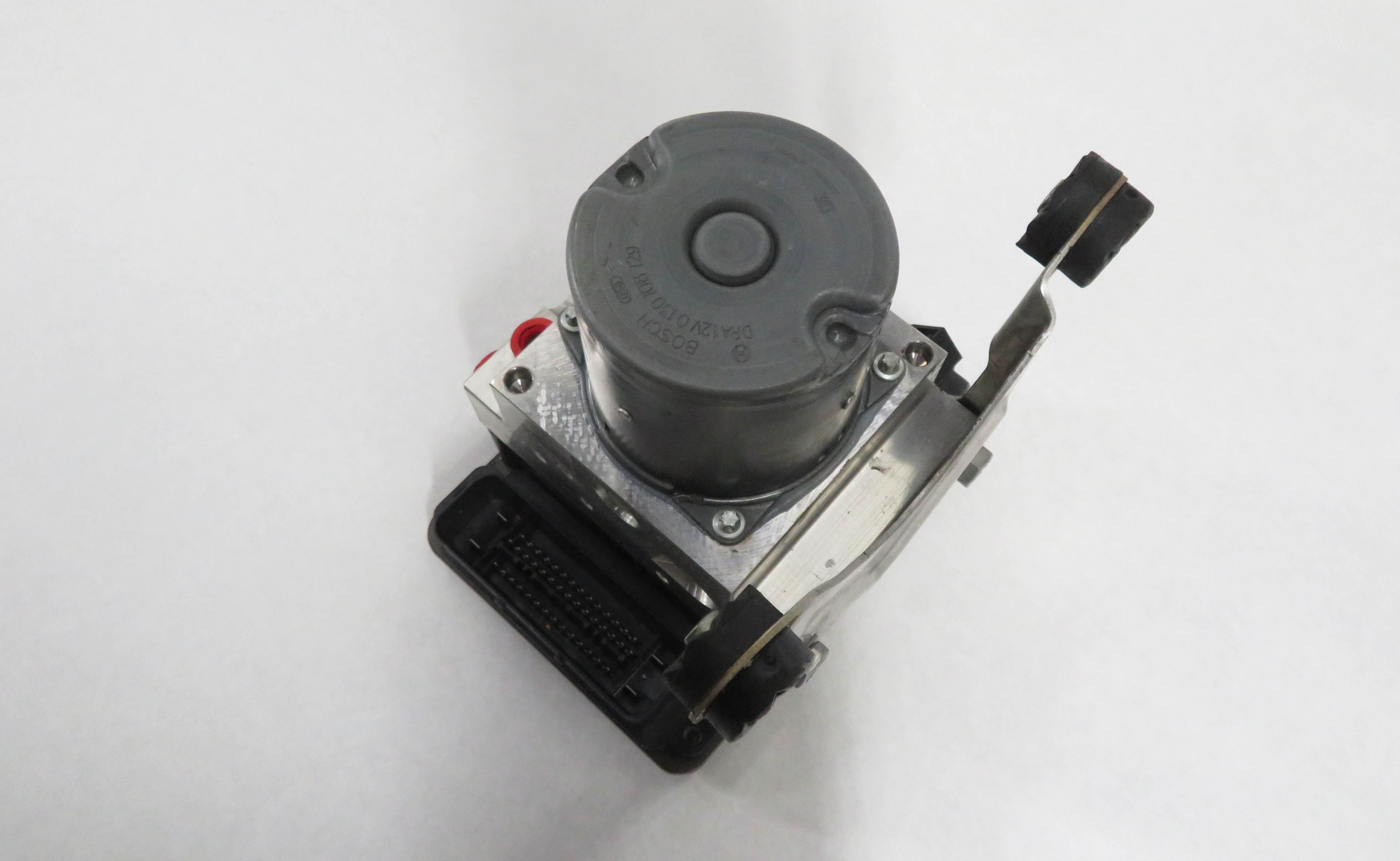 2012-2013 BMW ACTIVEHYBRID 5 - ABS DSC ANTI LOCK BRAKE PUMP w/ MODULE — exact item pictured