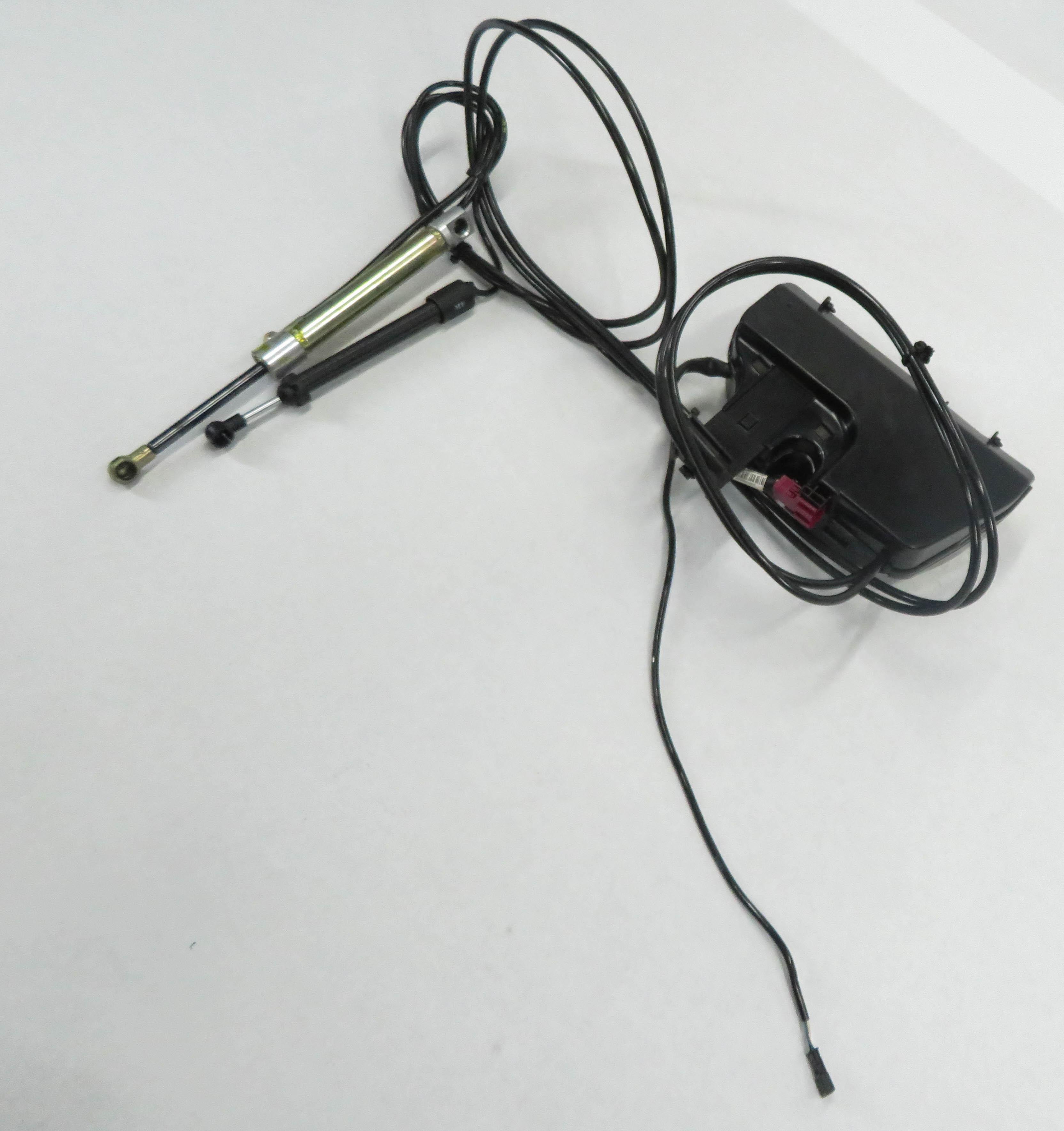 2007-2009 MERCEDES GL320 GL450 GL550 (X164) REAR TRUNK LIFT MOTOR w/ RAM & LINES — exact item pictured