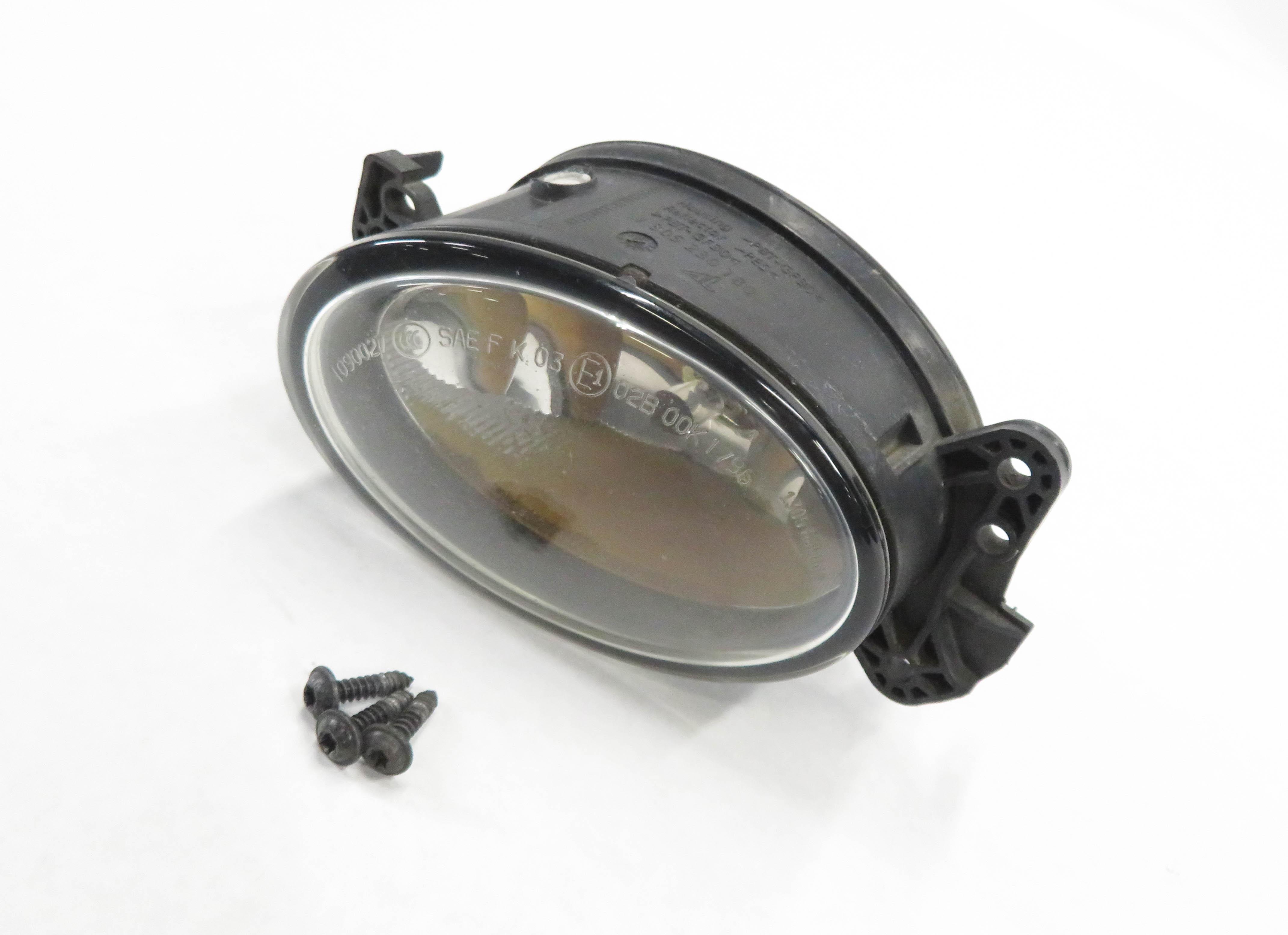 06-13 MB C230 C300 C350 GL320 GL450 GL550 ML320 ML350 ML450 LEFT FOG LIGHT LAMP — exact item pictured