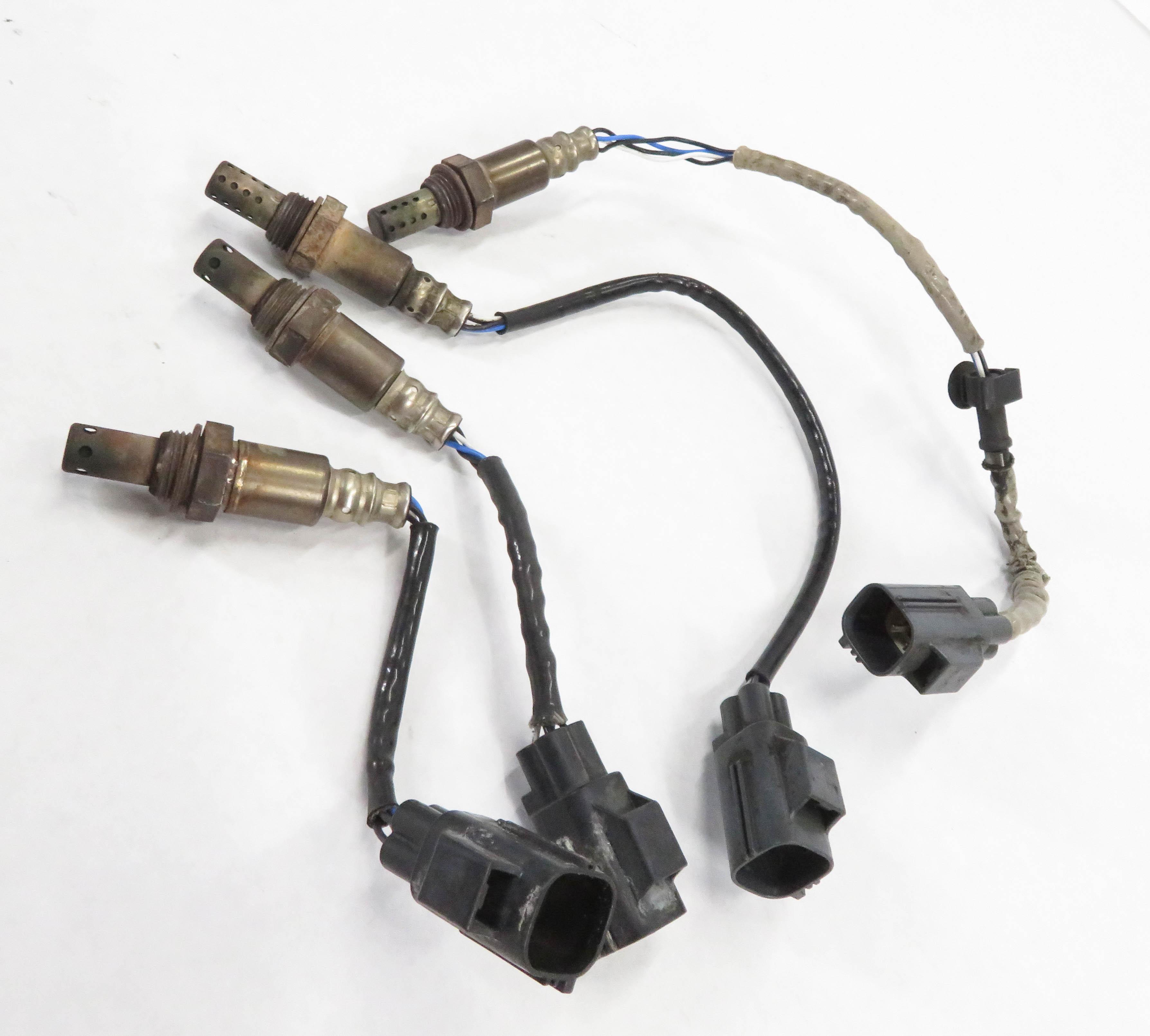 2006 LAND ROVER LR3 - 4.4L PRE / POST CAT O2 OXYGEN LAMBDA PROBE SENSOR SET-4 — exact item pictured