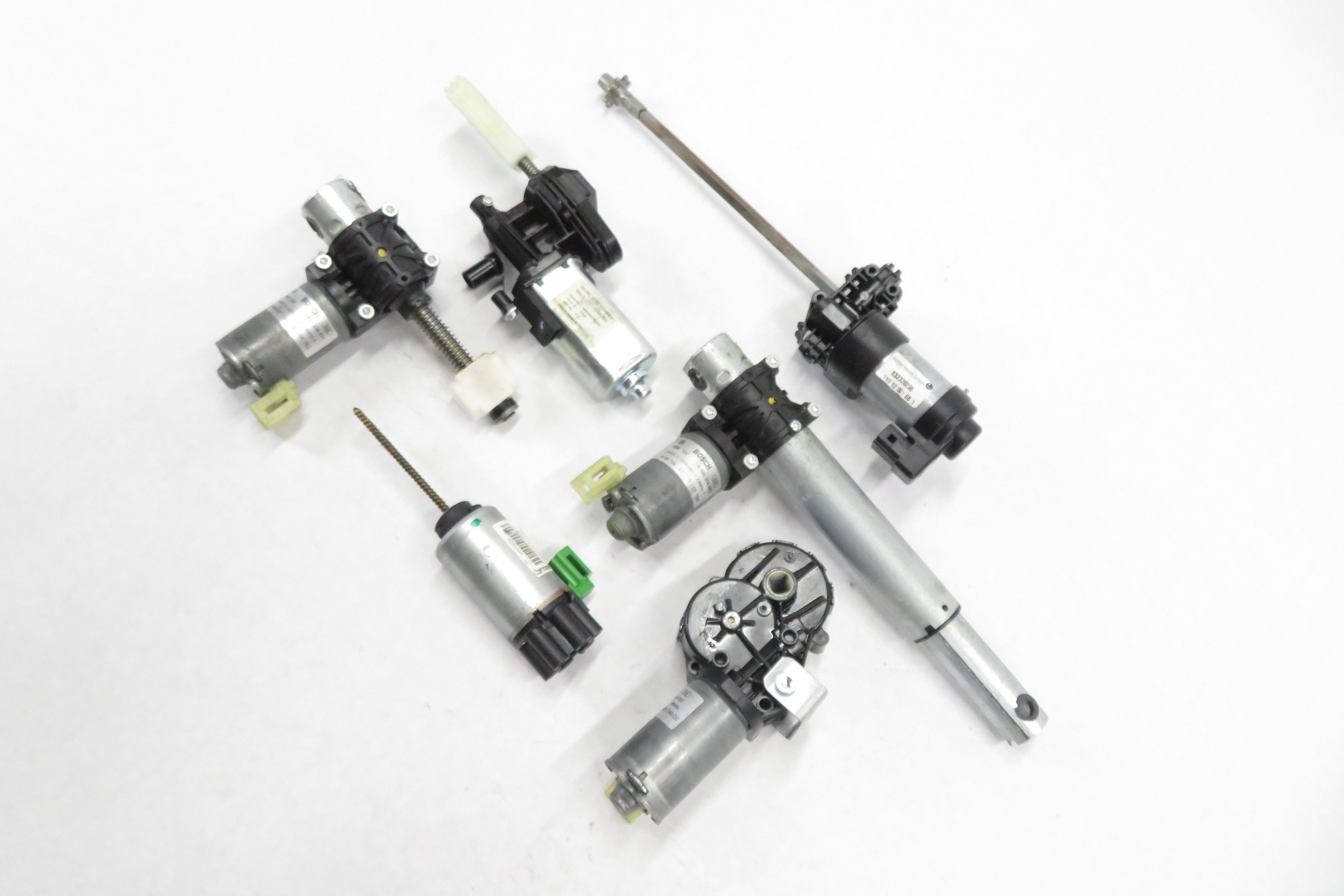 2012 BMW 528i (F10) RIGHT FRONT PASSENGER POWER SEAT TRACK MOTOR SET-6 — exact item pictured