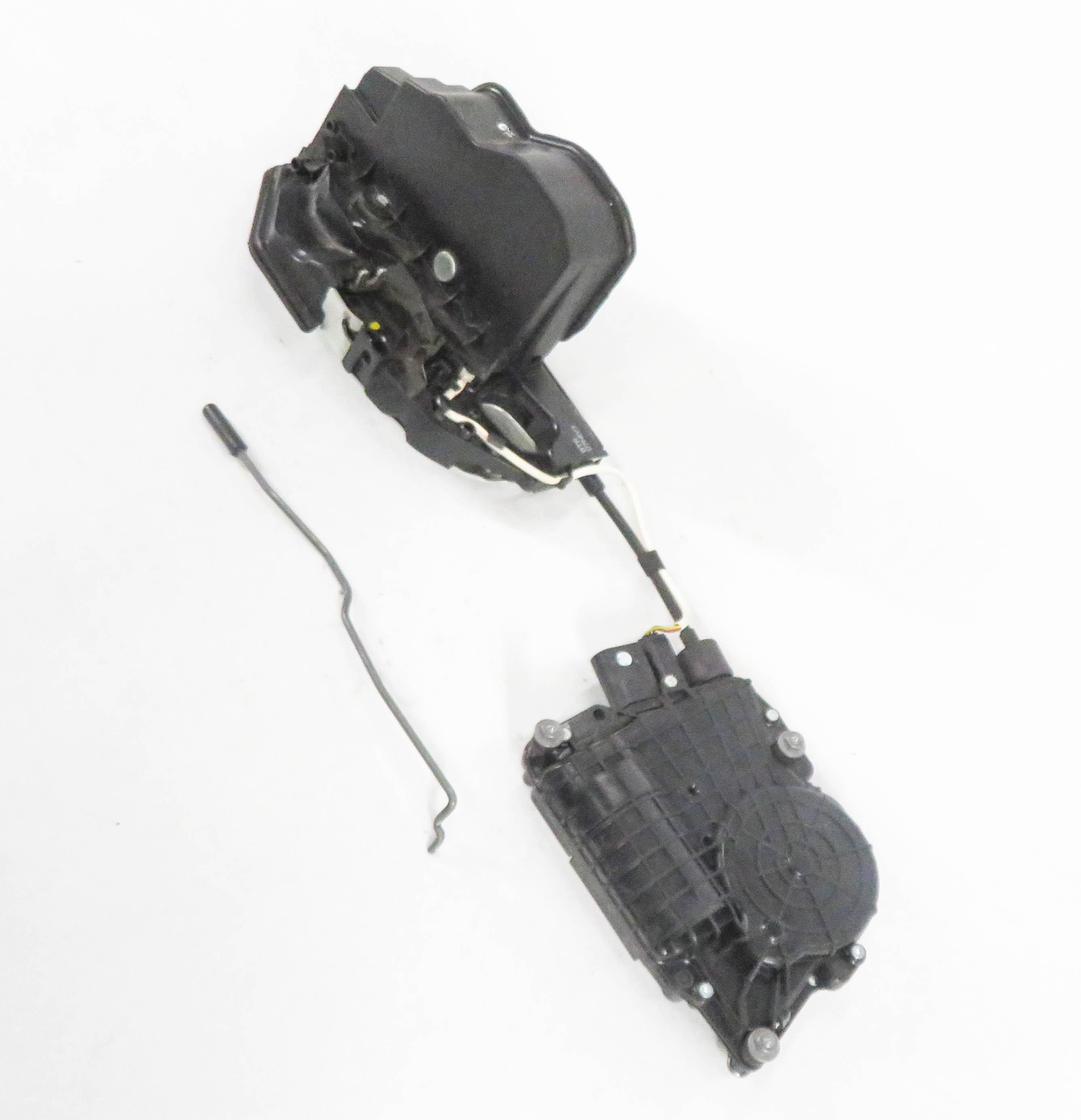 2011 BMW ACTIVE HYBRID 7 (F04) RIGHT FRONT SOFT CLOSE DOOR LOCK LATCH ACTUATOR — exact item pictured