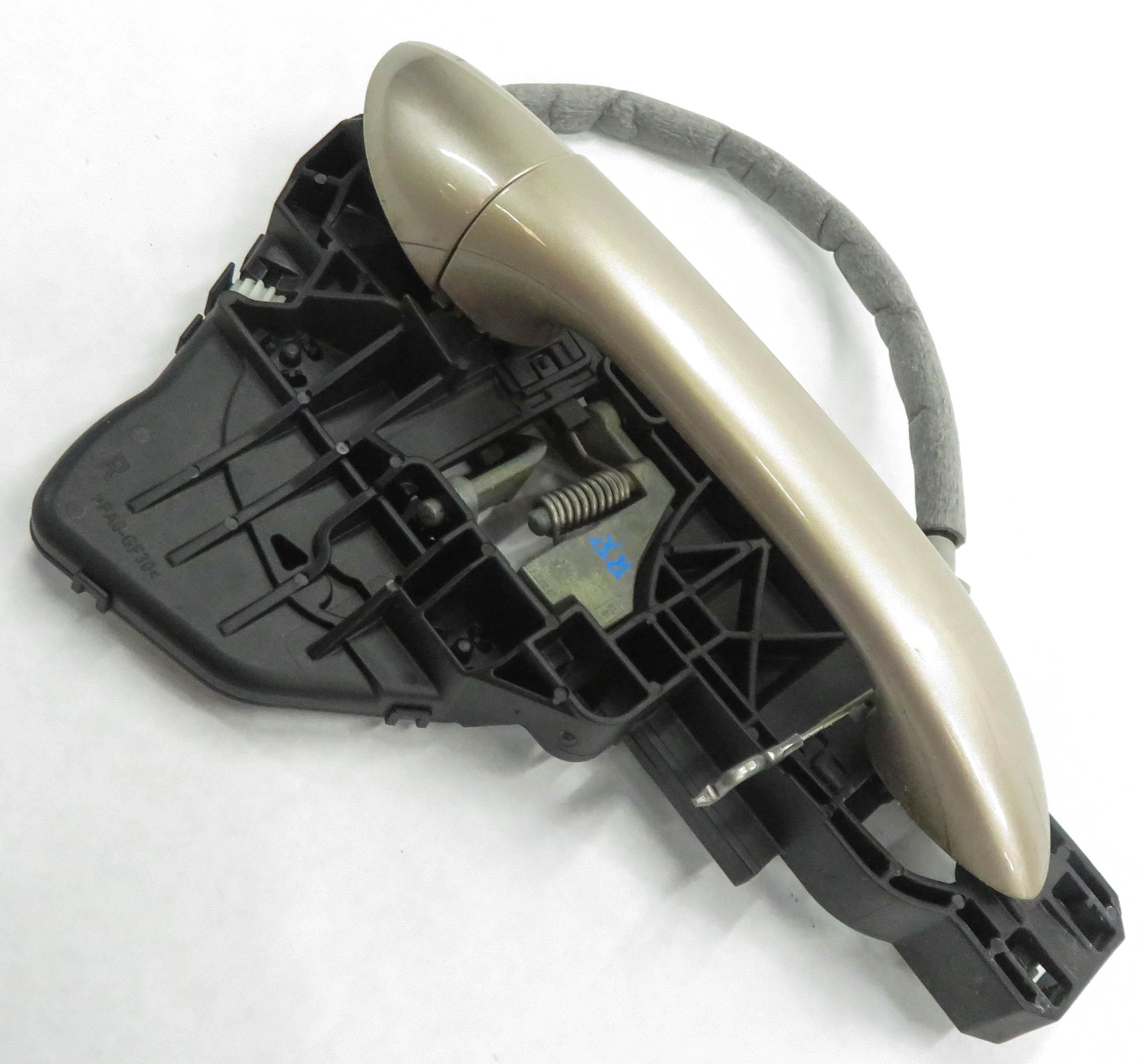 2007 MERCEDES BENZ ML350 (W164) RIGHT REAR EXTERIOR DOOR HANDLE (BEIGE 693U) — exact item pictured