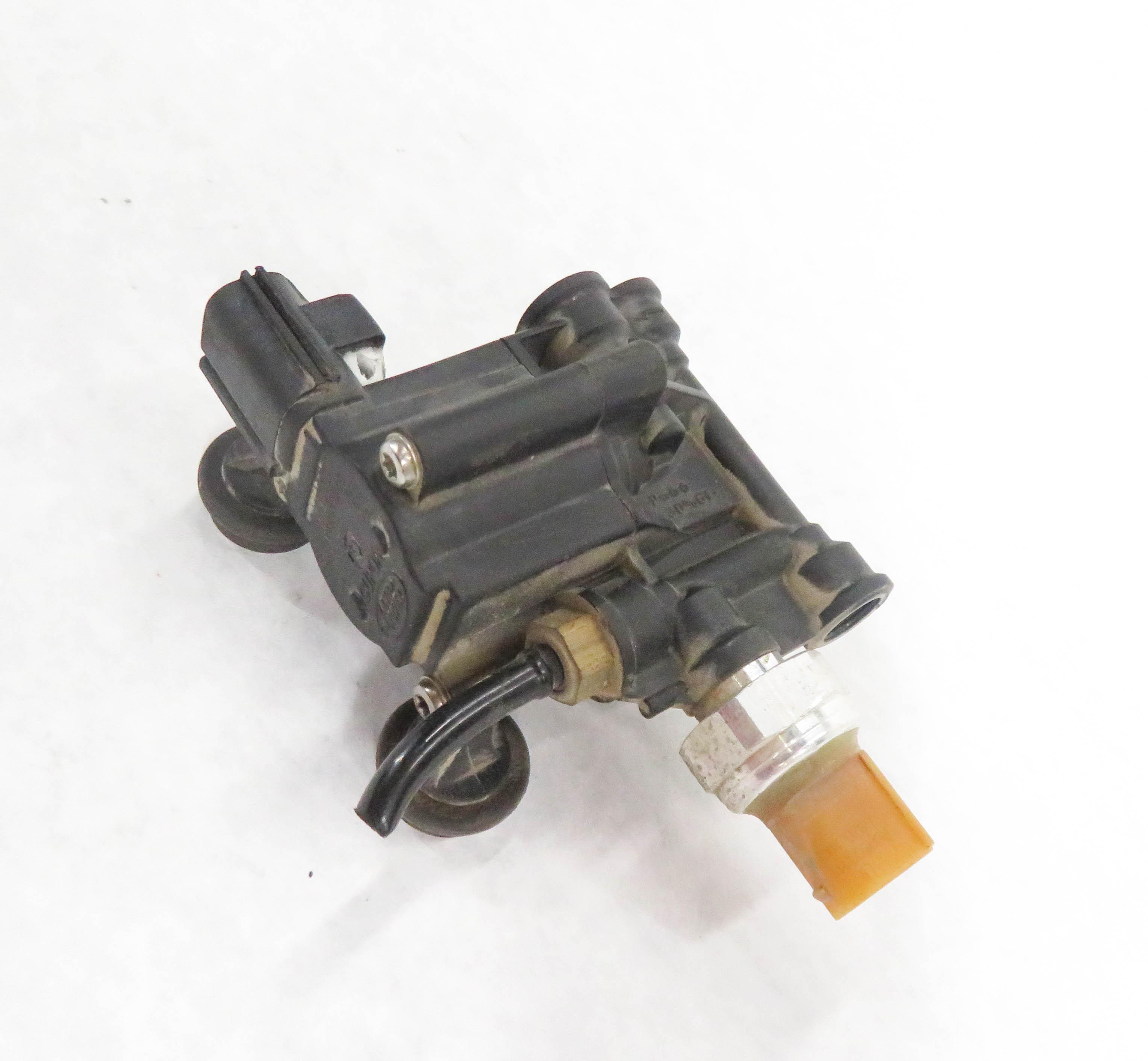 2011 LAND ROVER LR4 - REAR AIR SUSPENSION PRESSURE CONTROL VALVE — exact item pictured