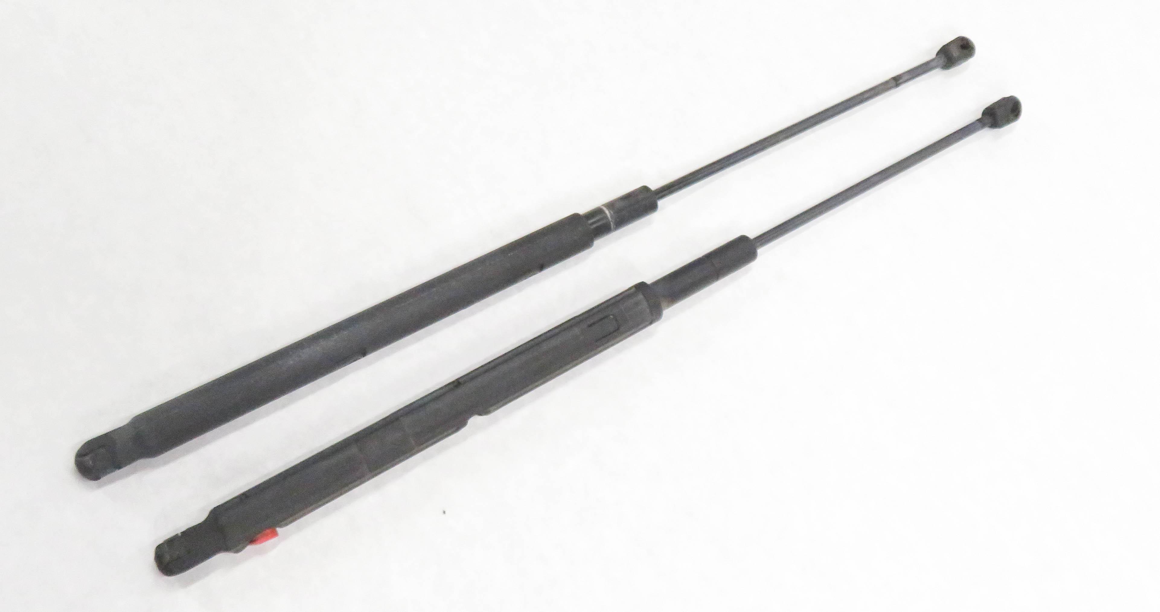 2006 MERCEDES ML500 (W164) REAR LEFT & RIGHT TRUNK SHOCK STRUT SET-2 — exact item pictured