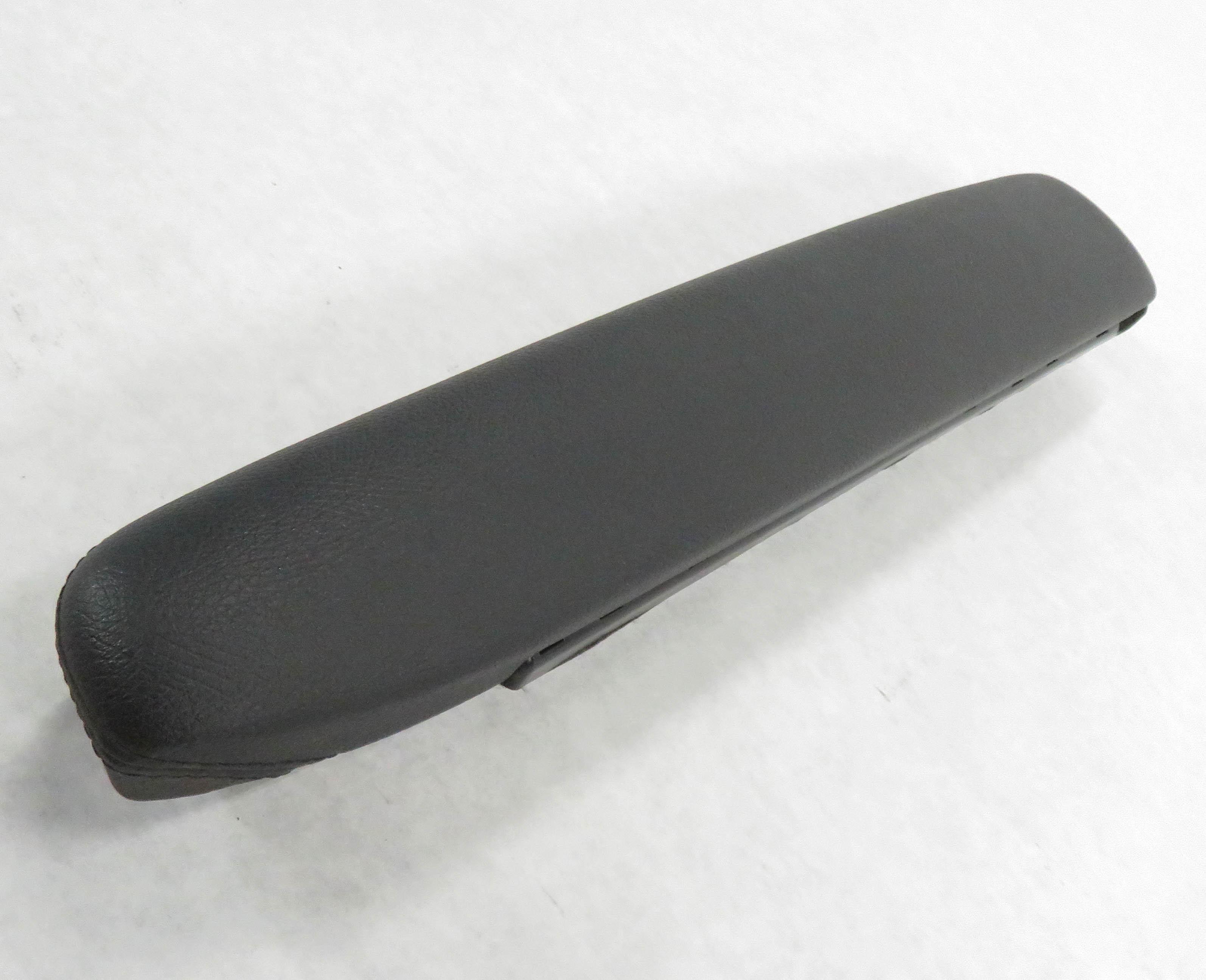 2008 MERCEDES S550 (W221) RIGHT FRONT PASSENGER DOOR ARM REST CONSOLE (BLACK) — exact item pictured