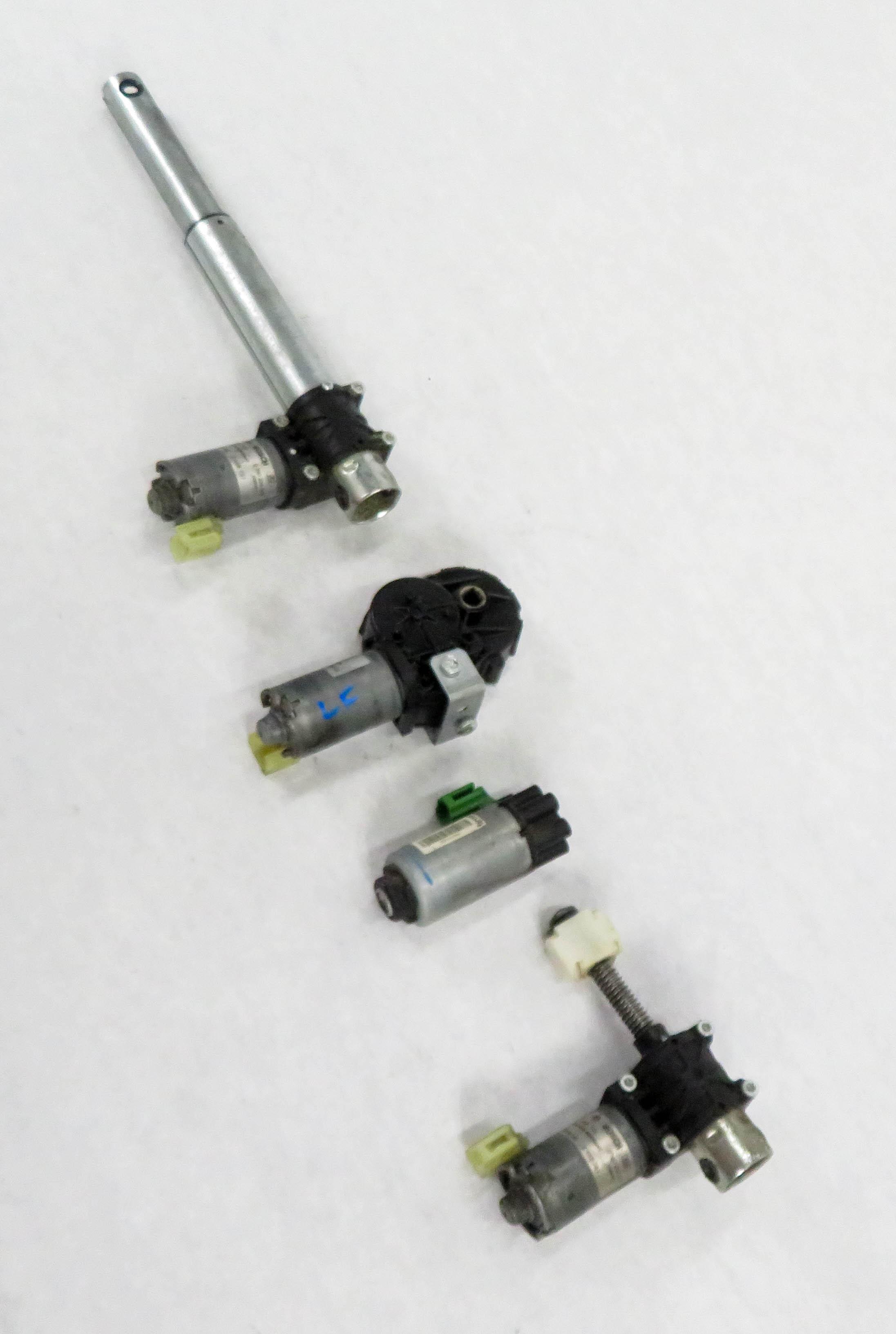 2011 BMW 535i (F10) LEFT FRONT DRIVER POWER SEAT ADJUSTMENT MOTOR SET-4 — exact item pictured