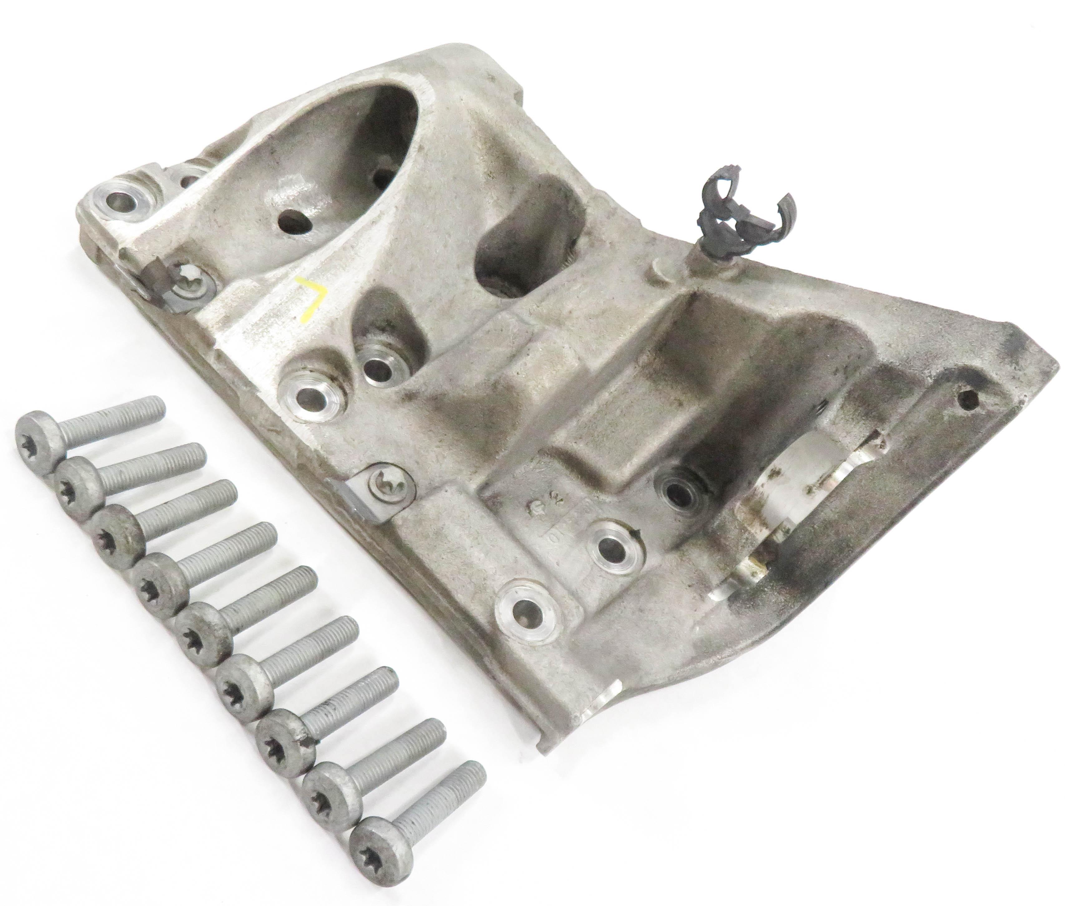 2011 PORSCHE CAYENNE (958) 4.8L M48 V8 - LEFT FRONT ENGINE MOUNT BRACKET — exact item pictured