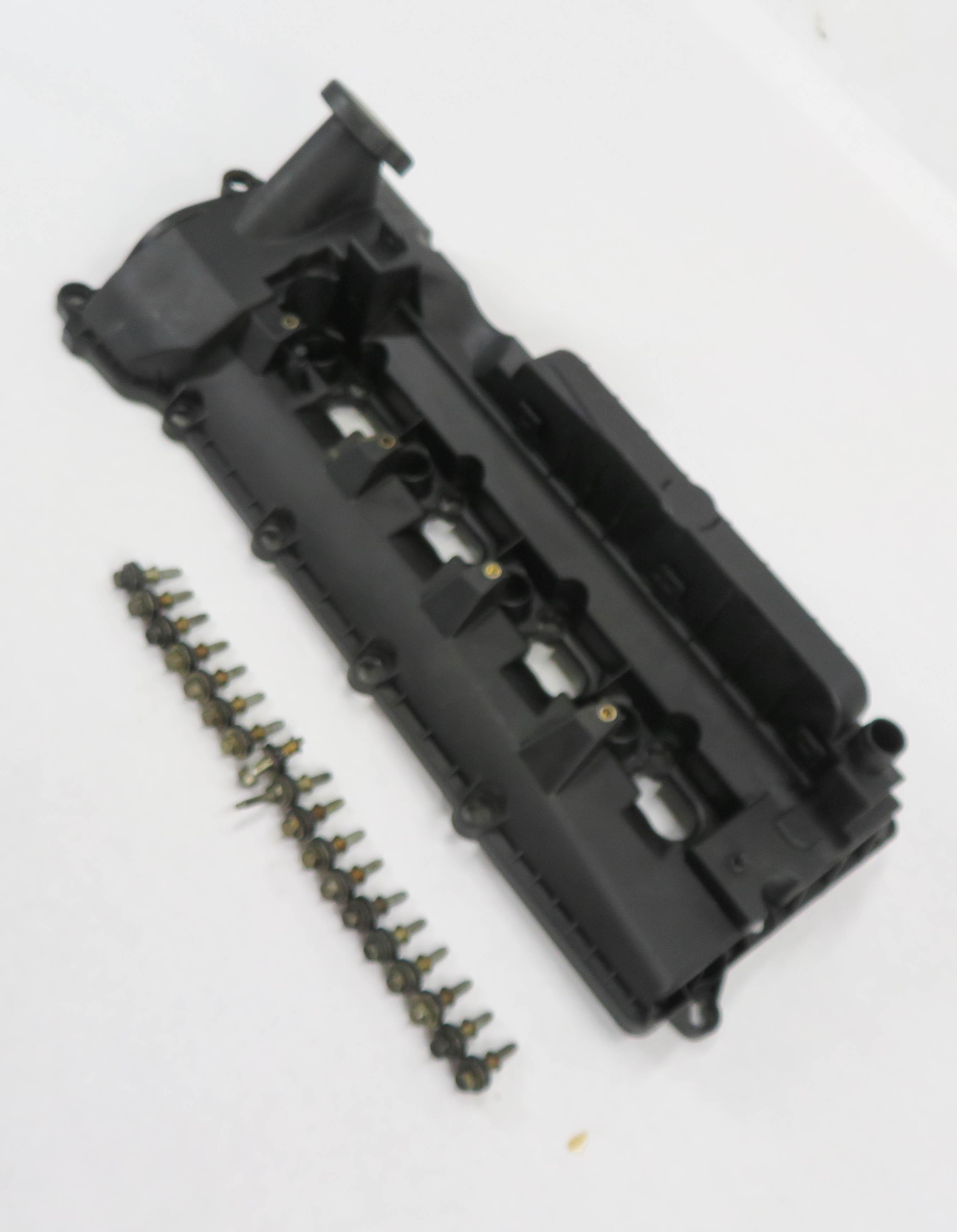 2010-2018 RANGE ROVER SPORT (L320 L322 L405 L494) 5.0L V8 - LEFT VALVE COVER — exact item pictured