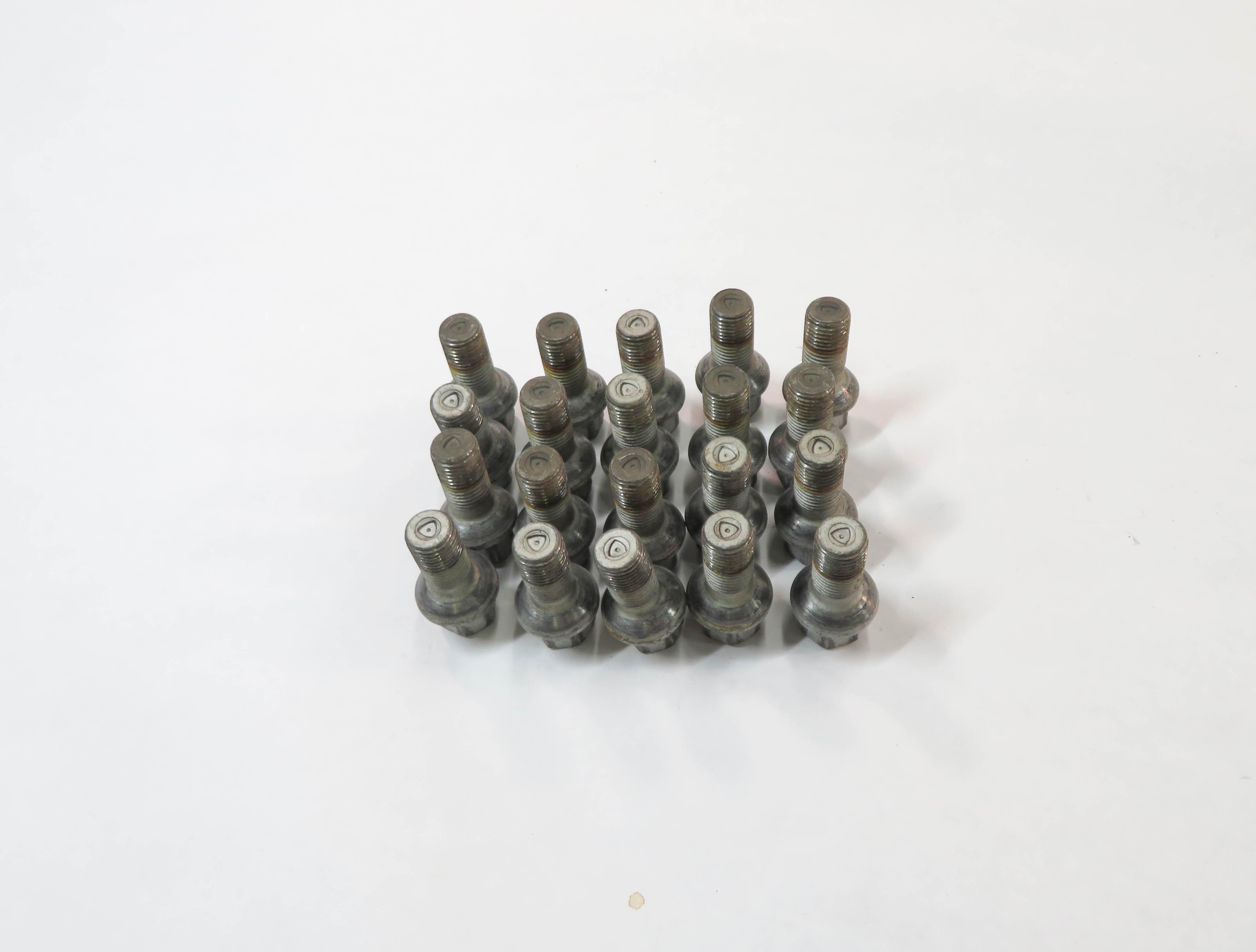 2010 MERCEDES E550 (C207) FRONT & REAR WHEEL TIRE RIM LUG NUT BOLT SET-20 — exact item pictured