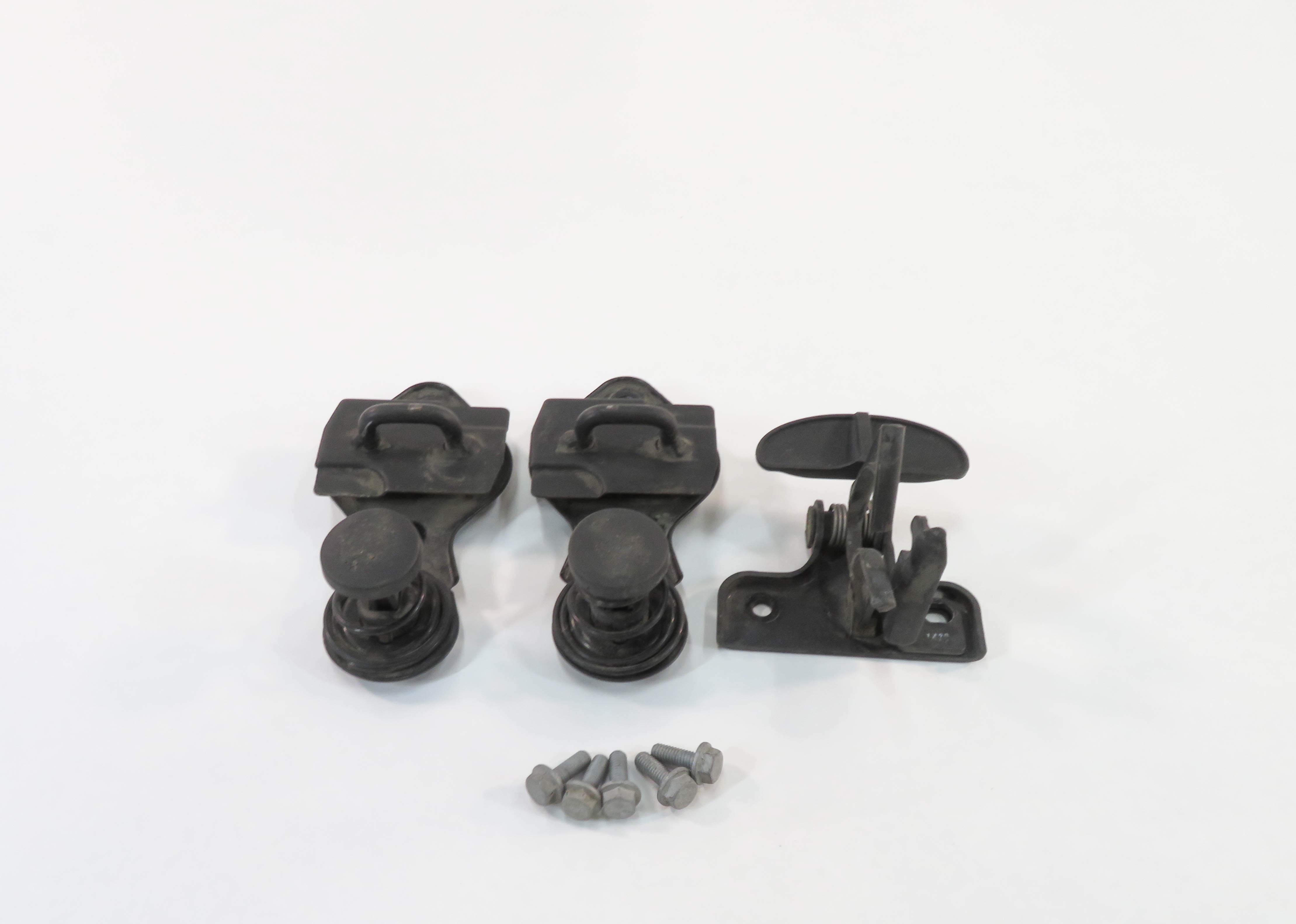 2010 MERCEDES BENZ ML350 (W164) FRONT HOOD SAFETY LATCH SPRING STRIKER SET-3 — exact item pictured