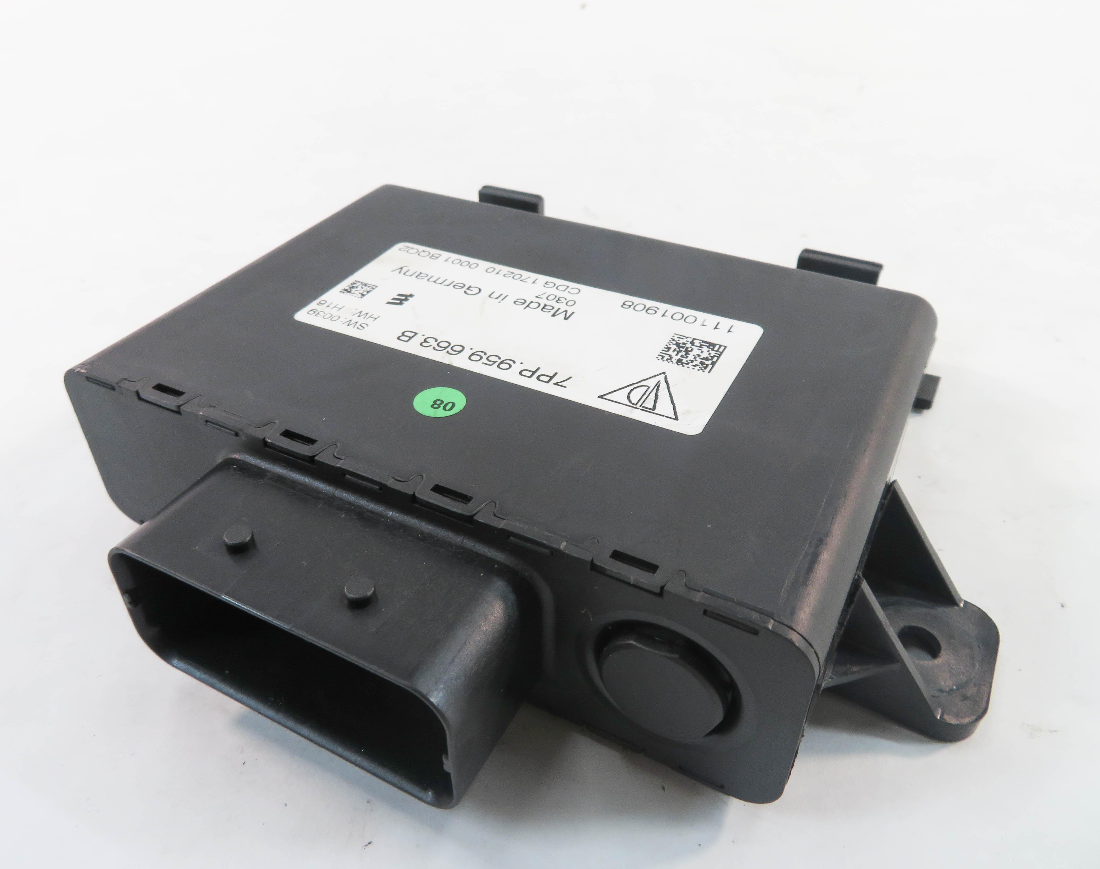 2010 PORSCHE PANAMERA (970 G1) VOLTAGE CONVERTER CONTROL MODULE — exact item pictured