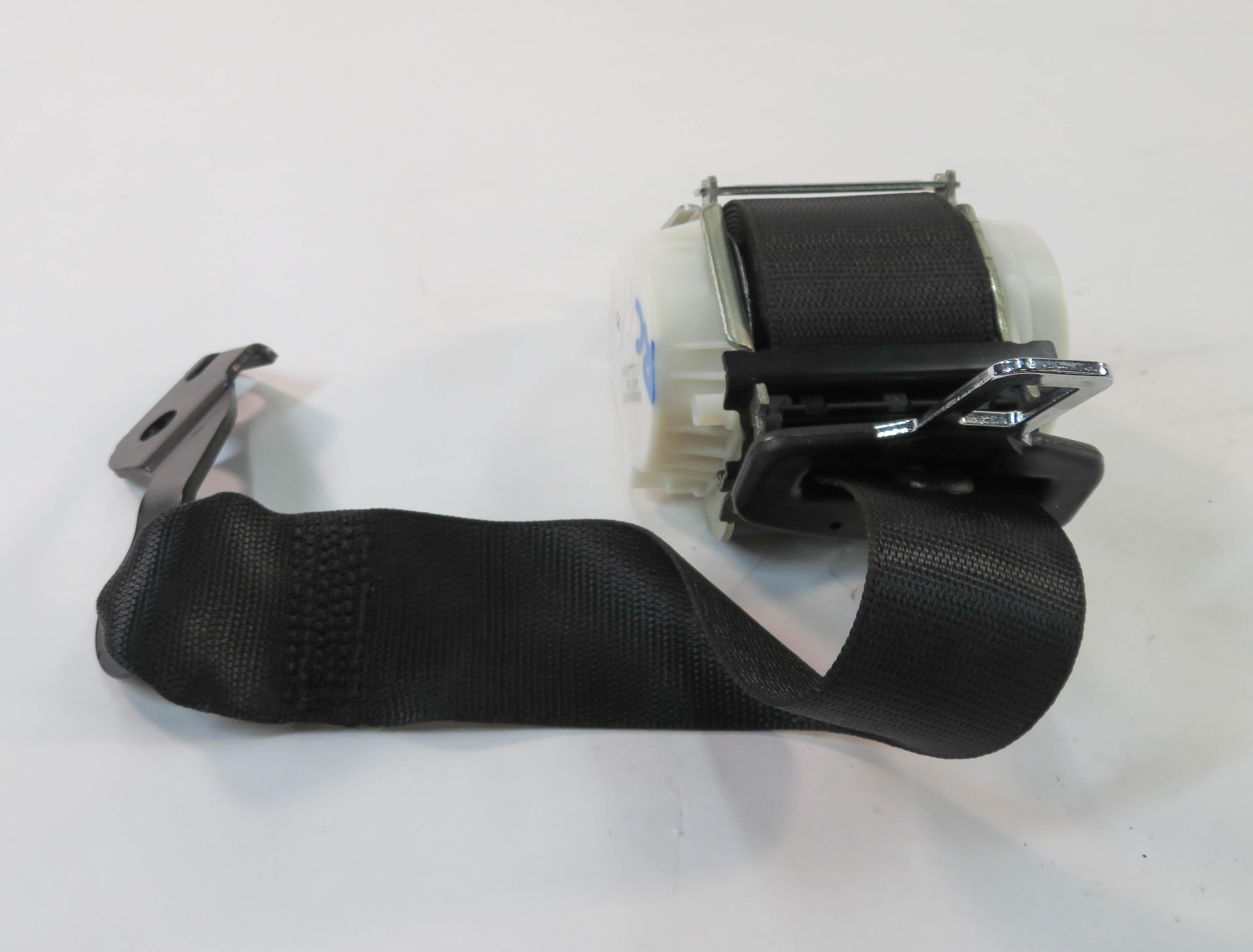 2011 MERCEDES BENZ E350 (W212) REAR SEAT CENTER SEATBELT RETRACTOR (BLACK) — exact item pictured