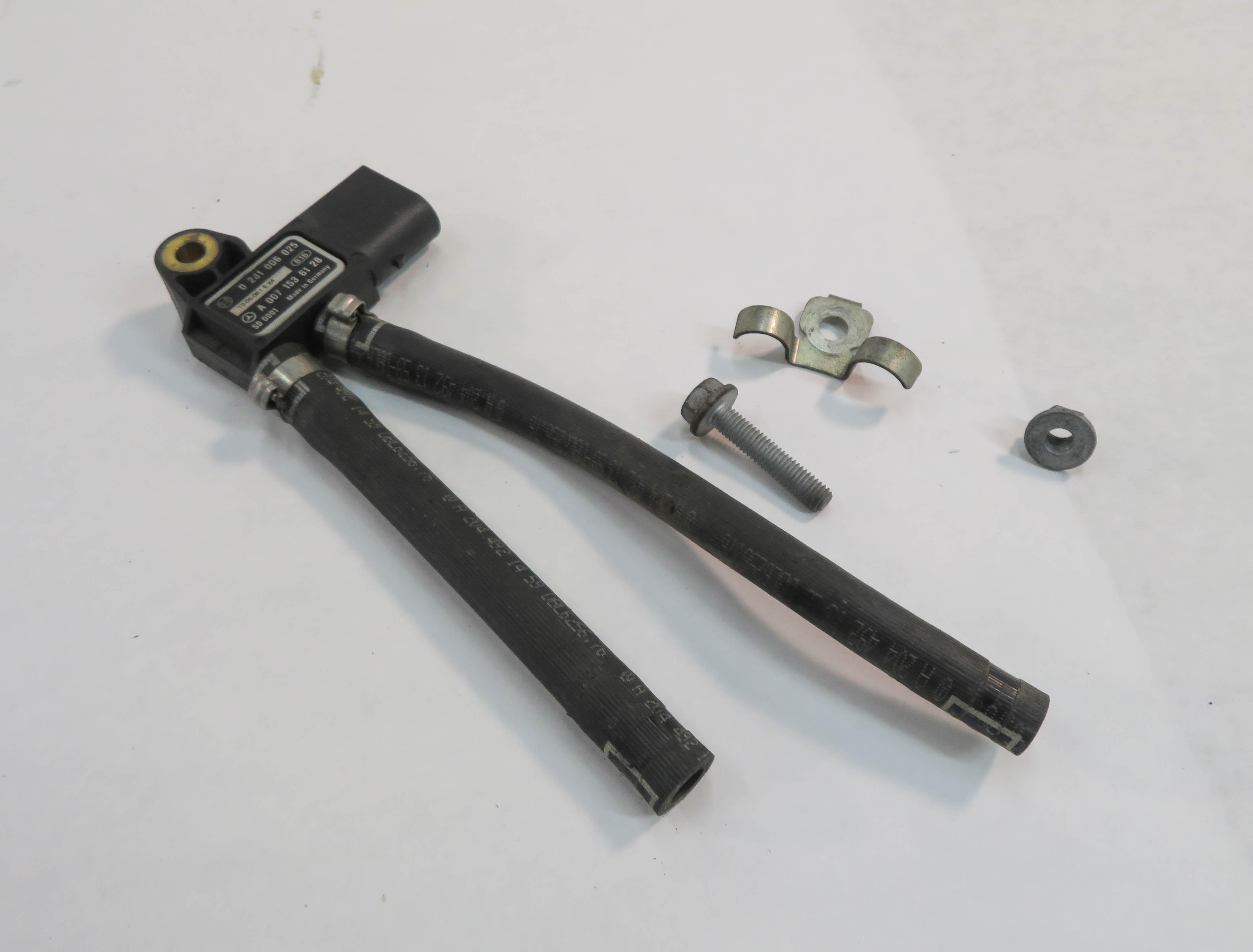 2011 MERCEDES E350 (W212) 3.0L OM642 DIESEL ENGINE DIFFERENTIAL PRESSURE SENSOR — exact item pictured