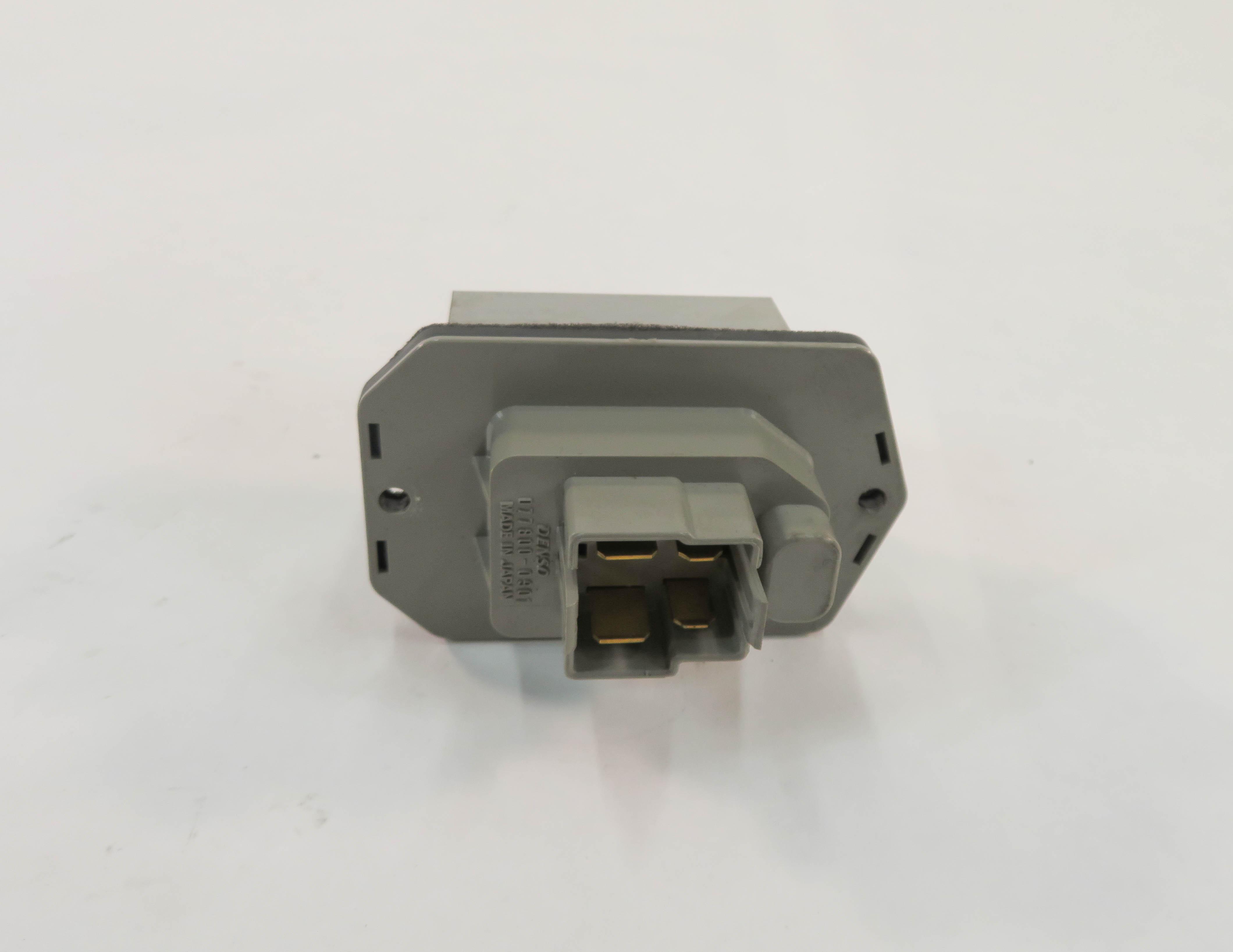 2010 RANGE ROVER SPORT (L320) FRONT HEATER A/C BLOWER FAN MOTOR SPEED RESISTOR — exact item pictured