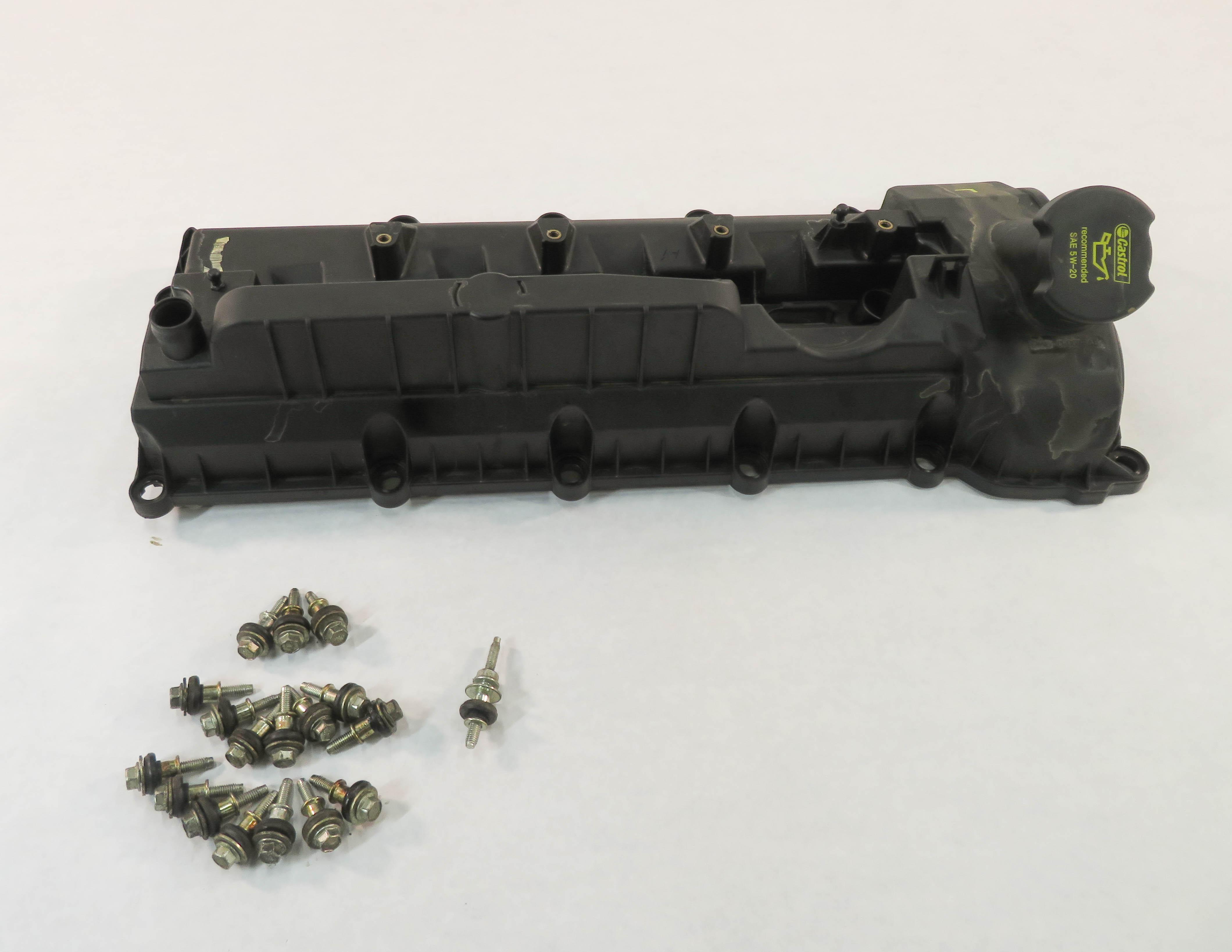 2010-2018 RANGE ROVER SPORT (L320 L322 L405 L494) 5.0L V8 - LEFT VALVE COVER — exact item pictured