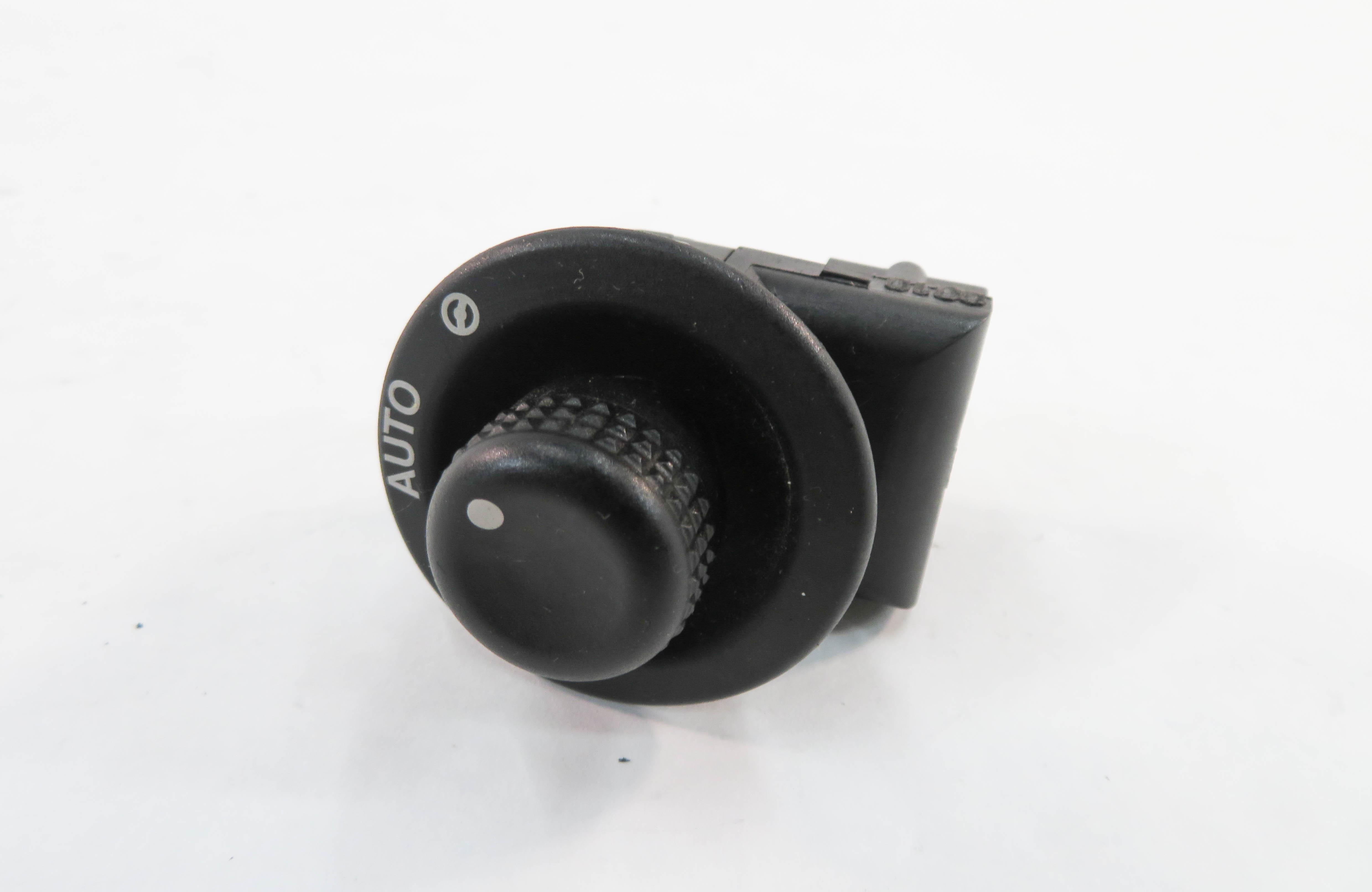 2010 RANGE ROVER SPORT (L320) POWER STEERING COLUMN ADJUSTMENT SWITCH — exact item pictured