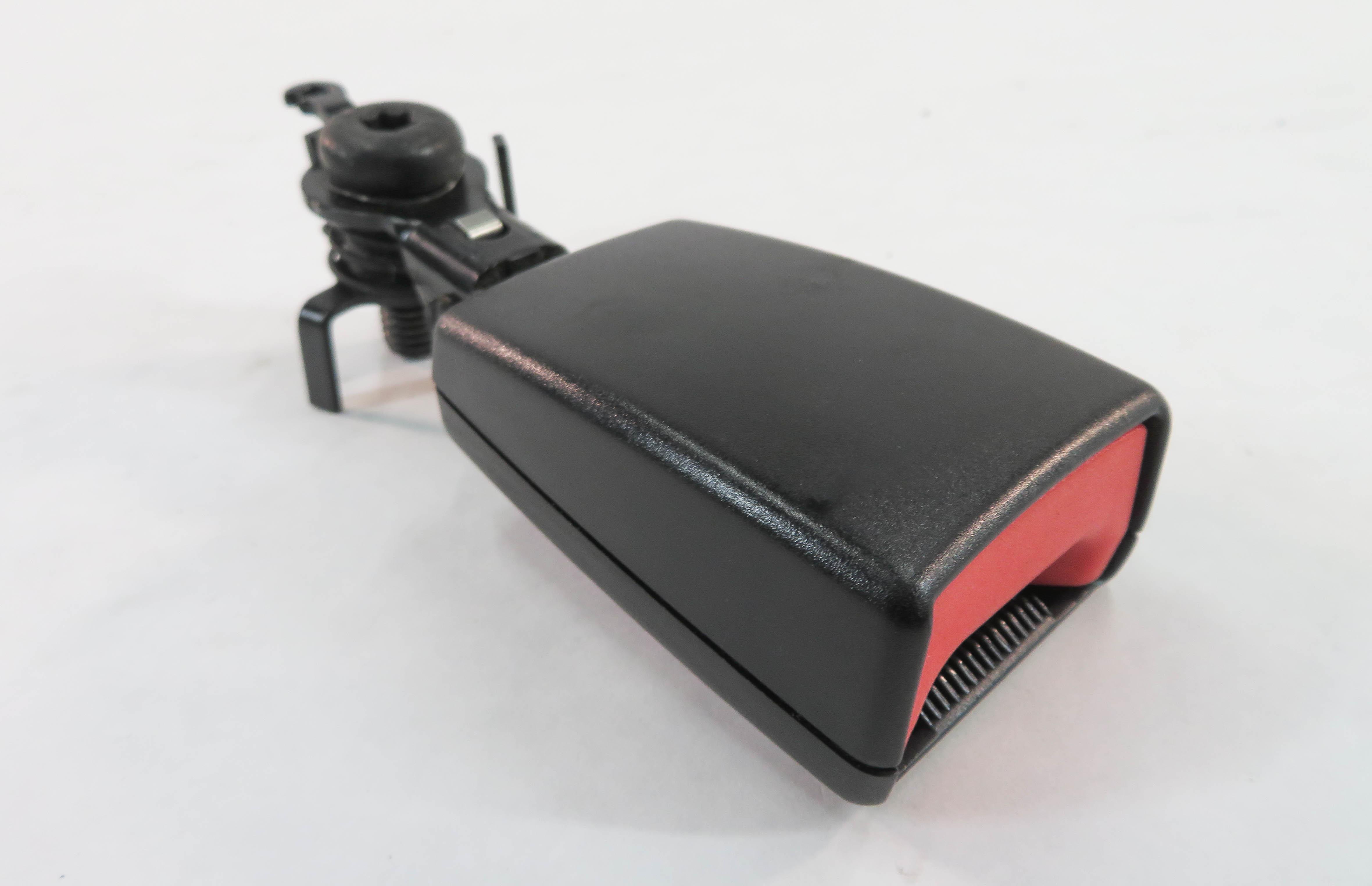2010 RANGE ROVER SPORT (L320) REAR CENTER SEAT SEATBELT BUCKLE RECEIVER — exact item pictured