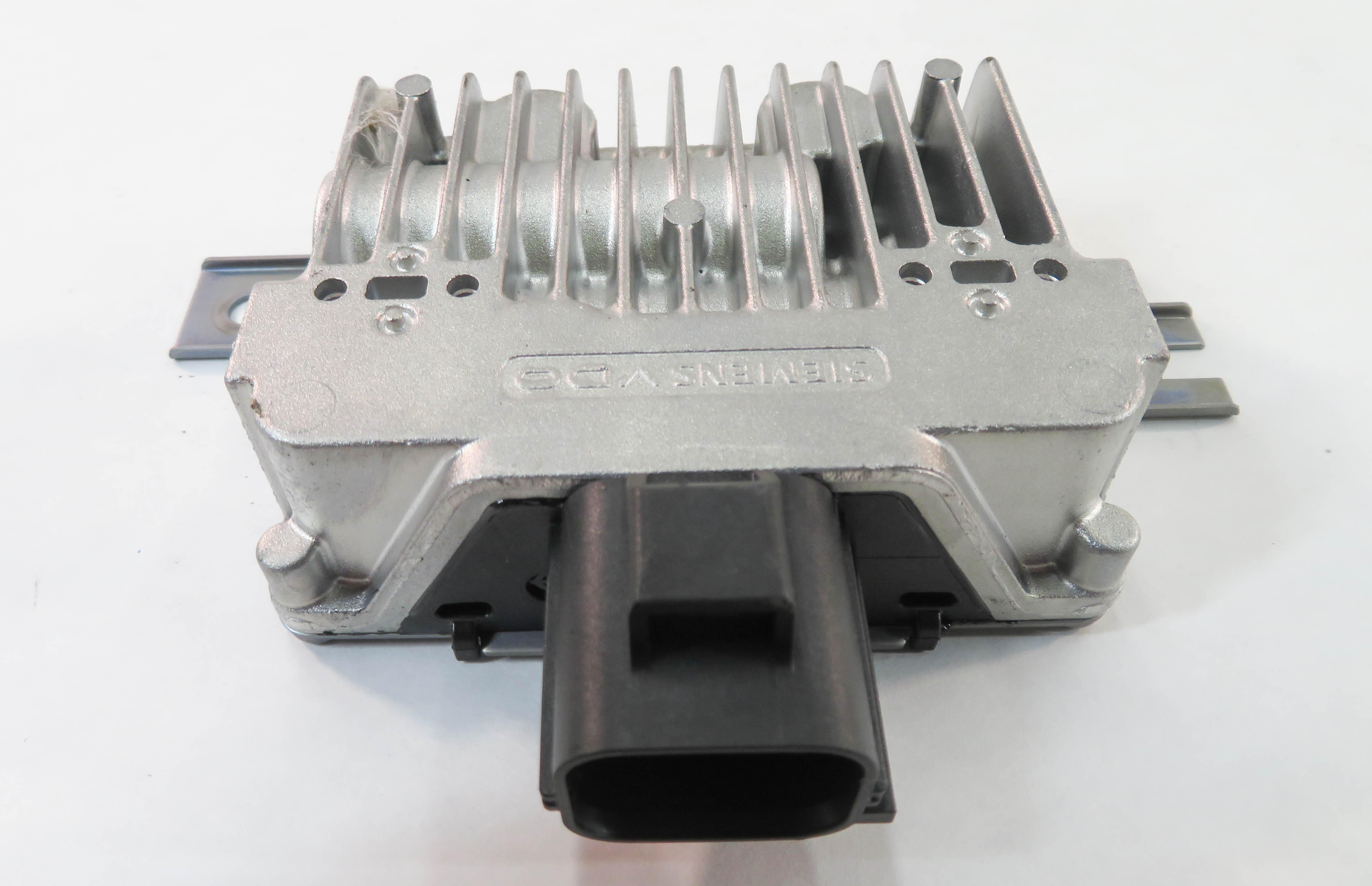 2010-2015 RANGE ROVER SPORT EVOQUE LR2 LR4 (FF/F4 L320) FUEL PUMP CONTROL MODULE — exact item pictured
