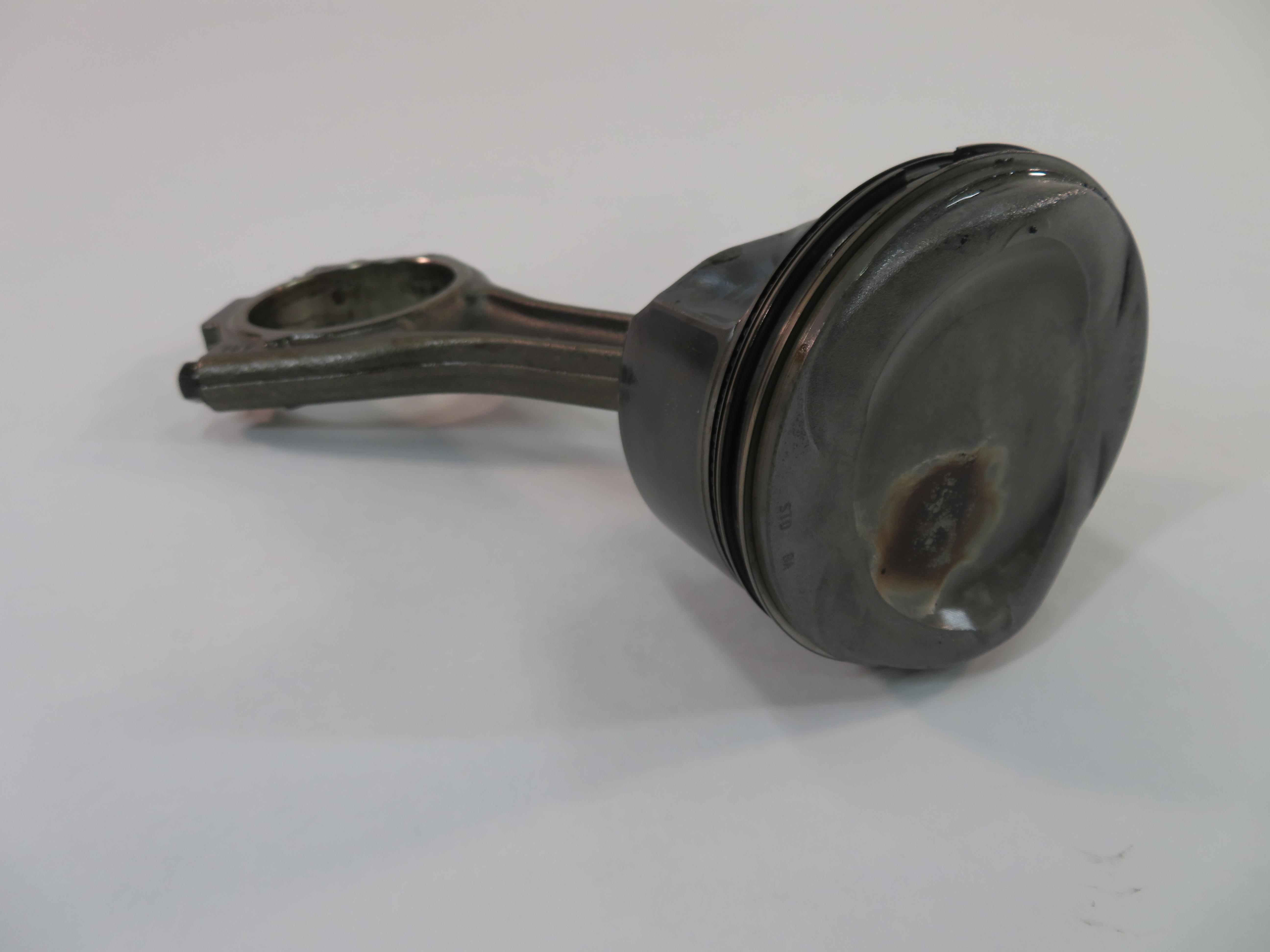 2010 RANGE ROVER SPORT (L320) 5.0L AJ133 - LEFT ENGINE PISTON w/ CONNECTING ROD — exact item pictured