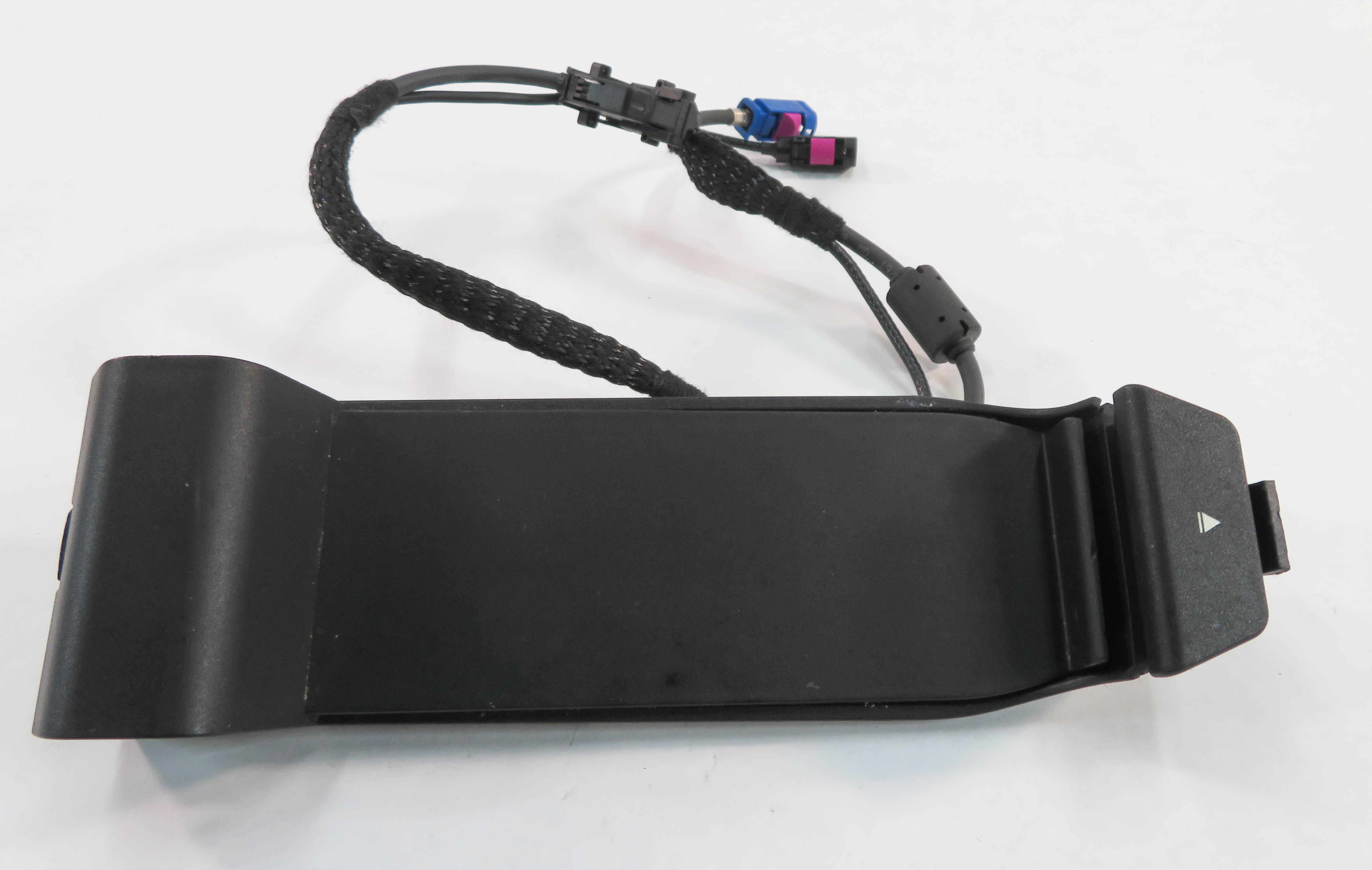 2011 BMW 535i (F10) FRONT CENTER CONSOLE SNAP IN PHONE CRADLE — exact item pictured