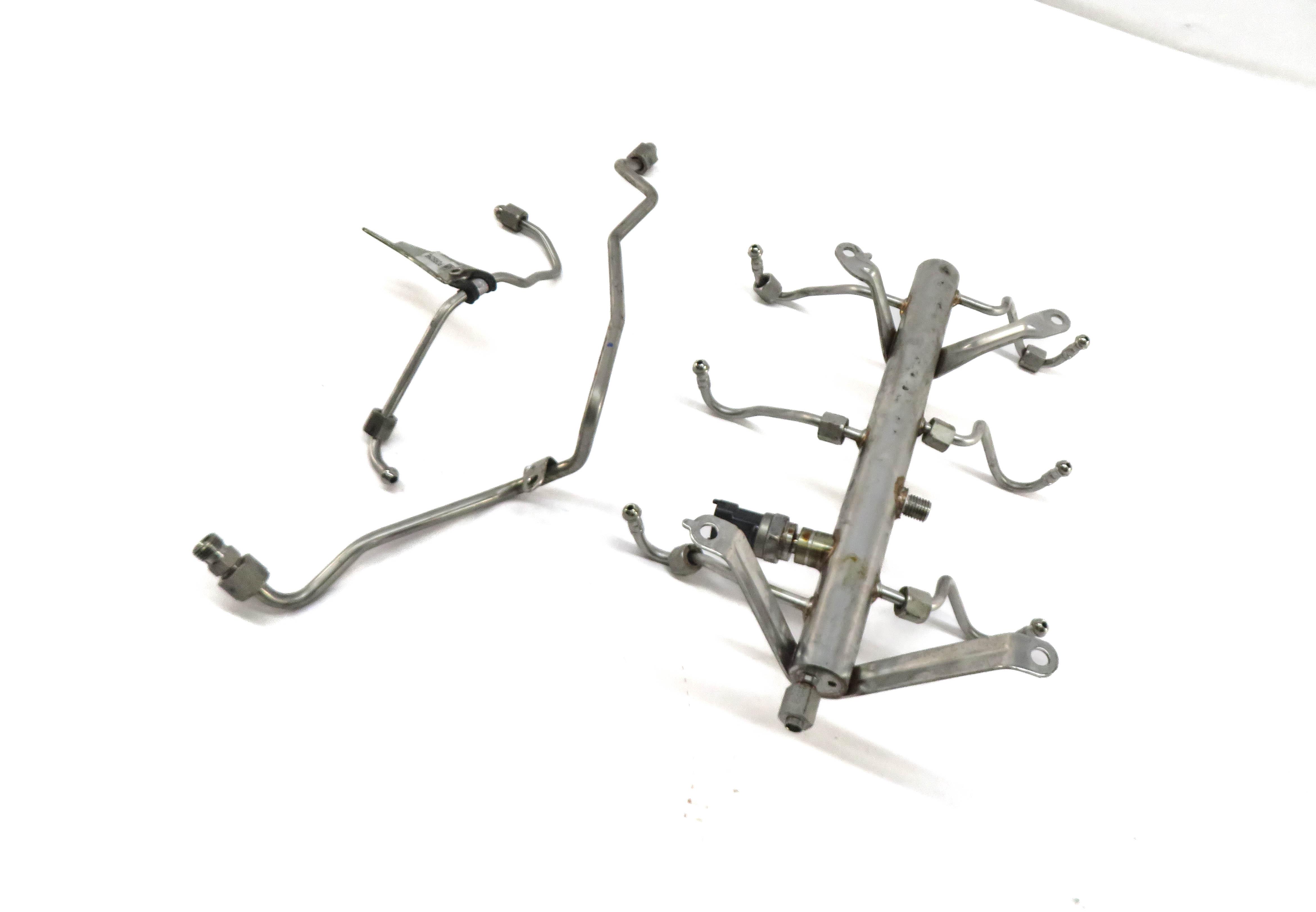 2012 PORSCHE PANAMERA (970) 3.6L M46 ENGINE FUEL RAIL w/ LINES 94611011521 — exact item pictured