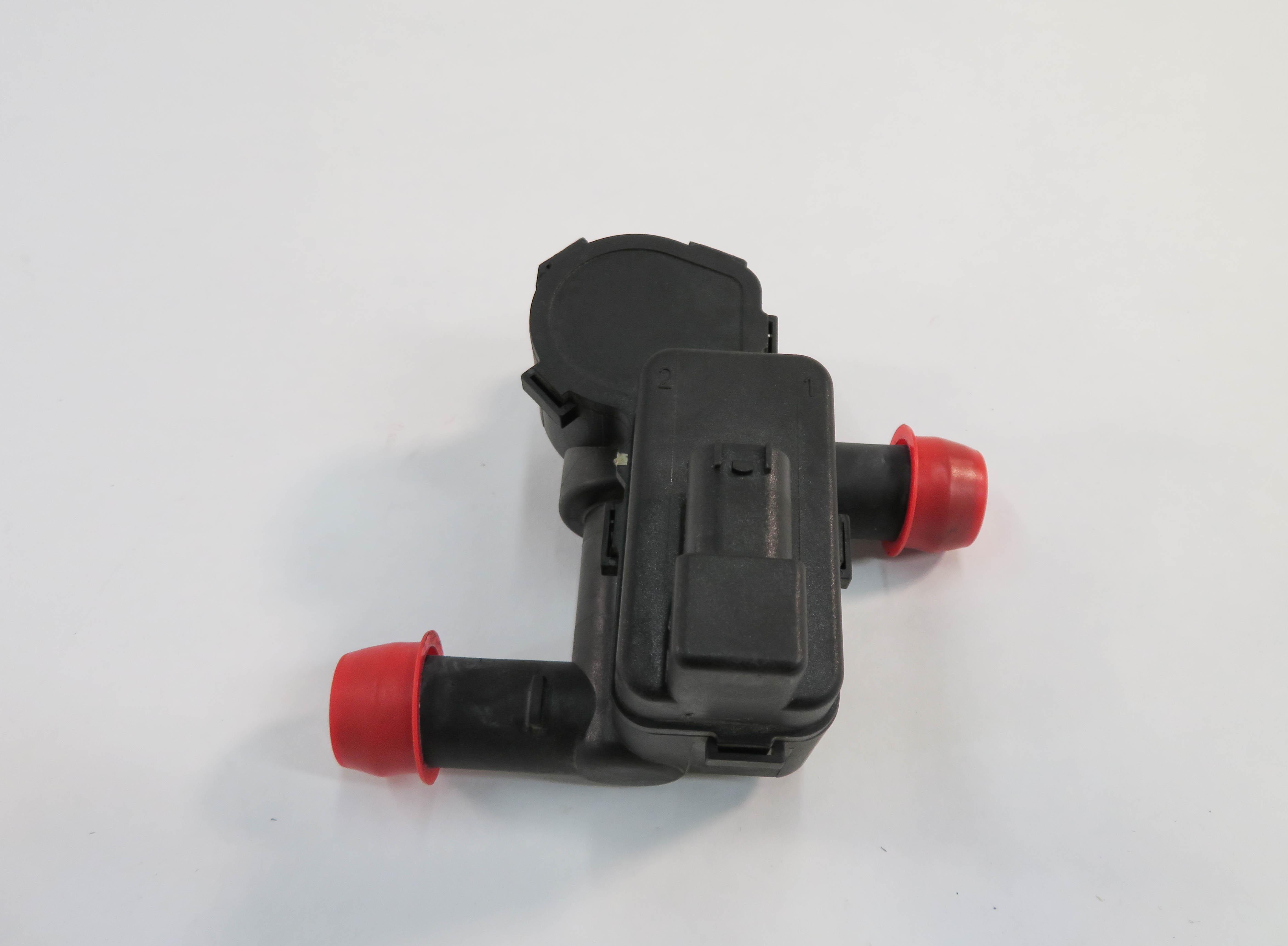 2012 PORSCHE PANAMERA (970 G1) 3.6L M46 ENGINE - AUX AUXILIARY WATER PUMP — exact item pictured
