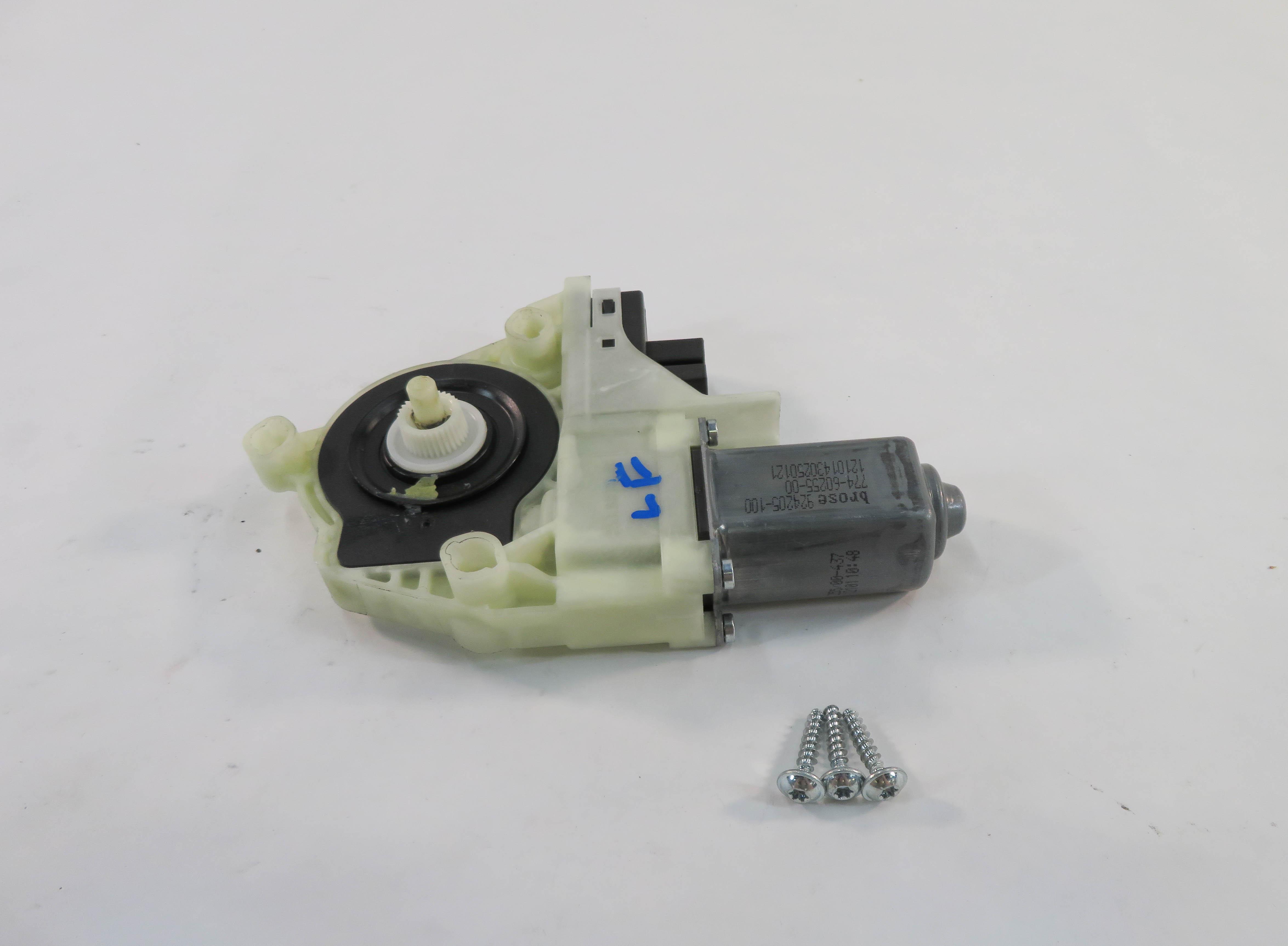 2010-2016 PORSCHE PANAMERA (970 G1) LEFT DRIVER WINDOW MOTOR (FITS FRONT & REAR) — exact item pictured