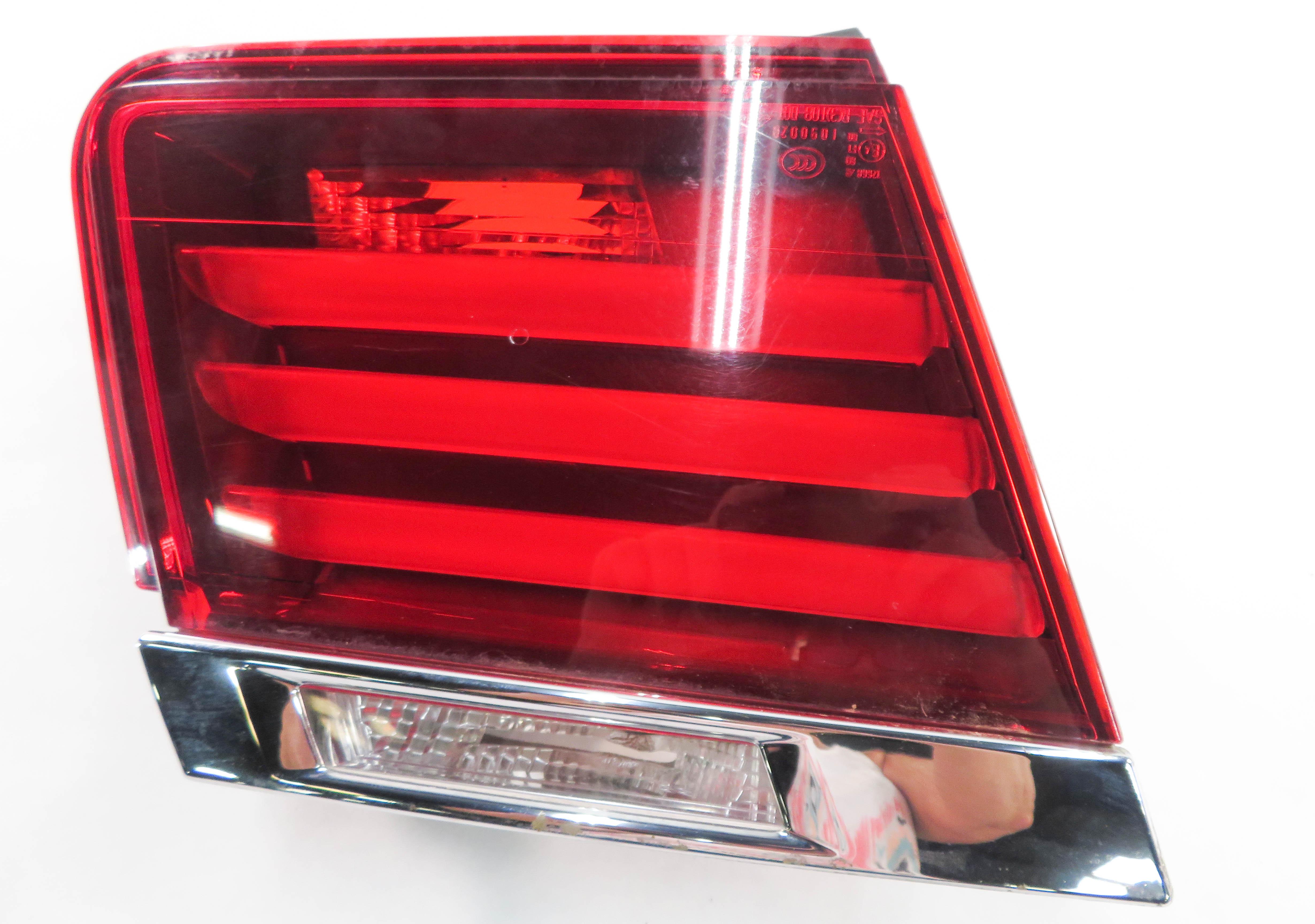 13-15 BMW 740i 750i 760i ACTIVEHYBRID-7 B7 (F01 F02 F04) LEFT INNER TAILLIGHT — exact item pictured