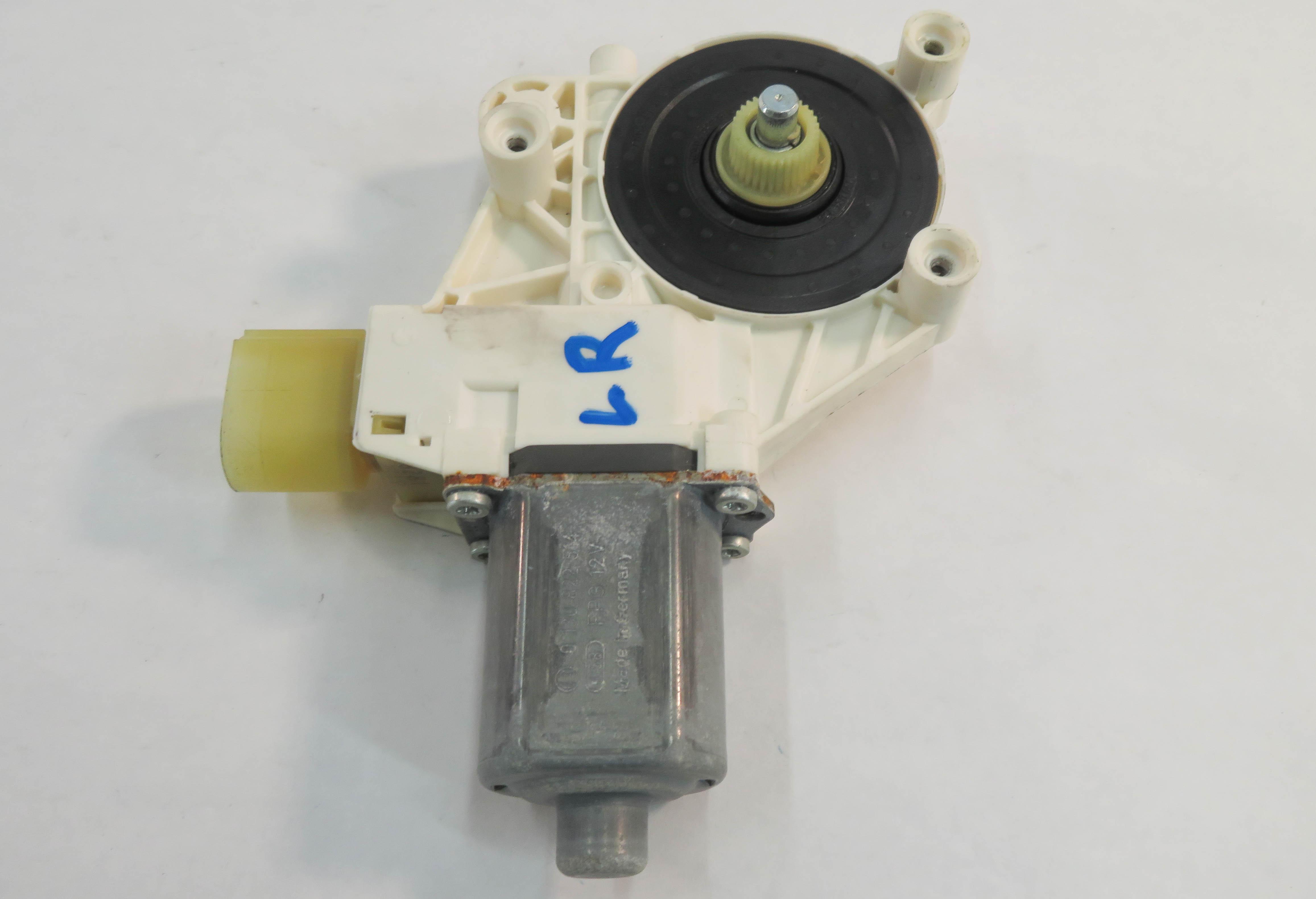 2009-2018 BMW 740i 750i 760i (F01) LEFT SIDE WINDOW MOTOR (FITS FRONT & REAR) — exact item pictured