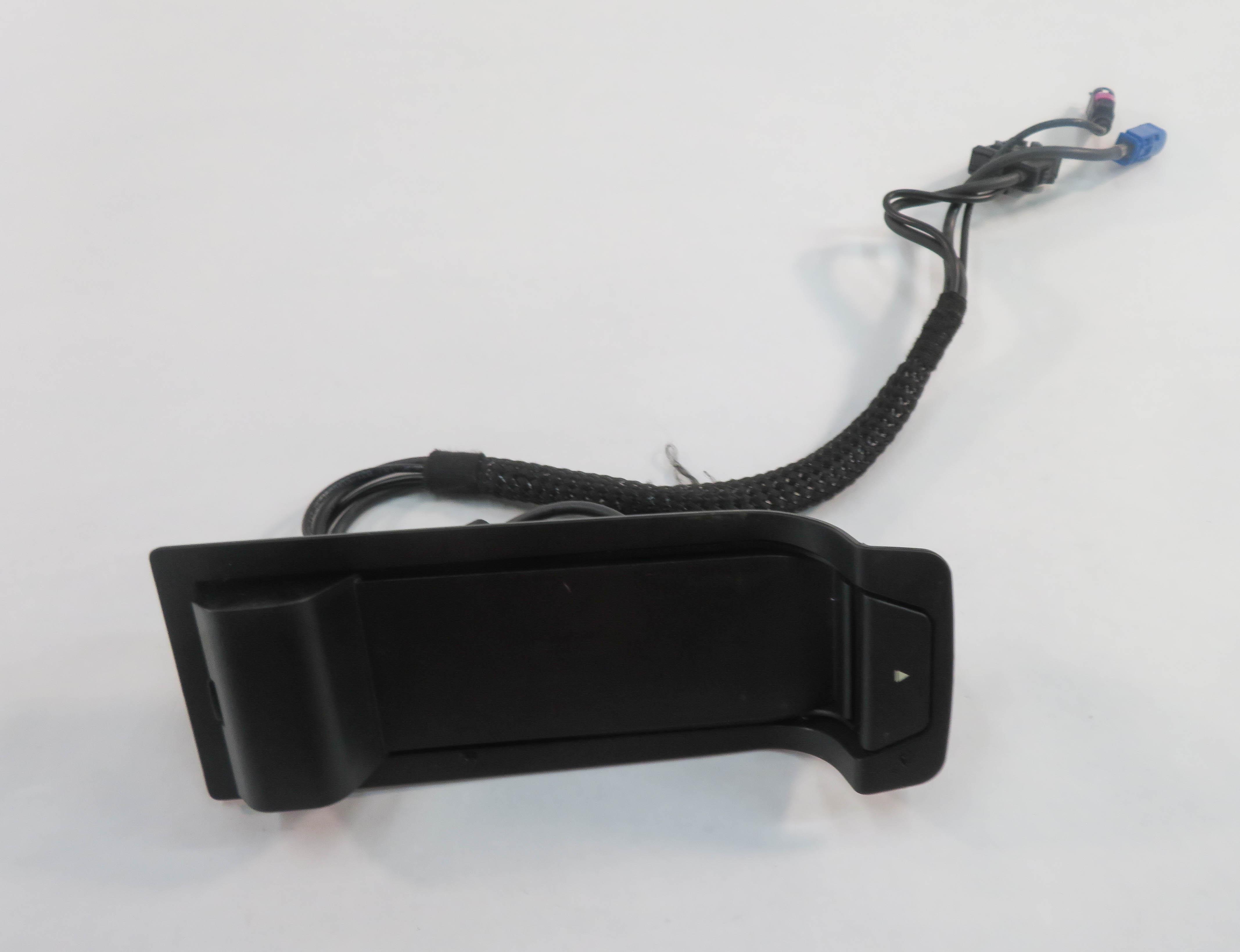 2013 BMW ACTIVEHYBRID-3 (F30) FRONT CENTER CONSOLE CELL PHONE SNAP IN CRADLE — exact item pictured