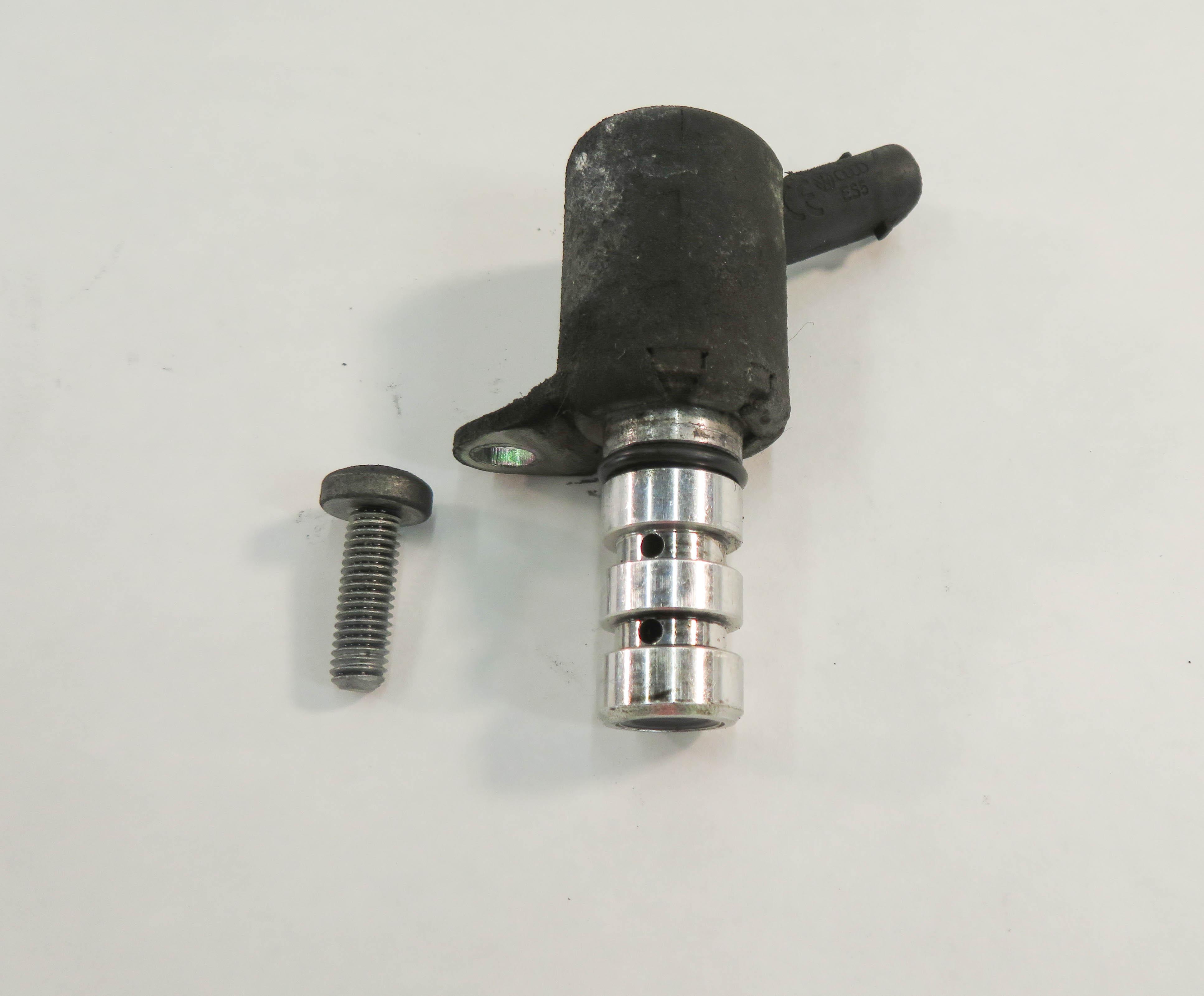 2010 AUDI Q7 (4L) 3.0L CATA DIESEL ENGINE - CAMSHAFT ADJUSTER SOLENOID — exact item pictured