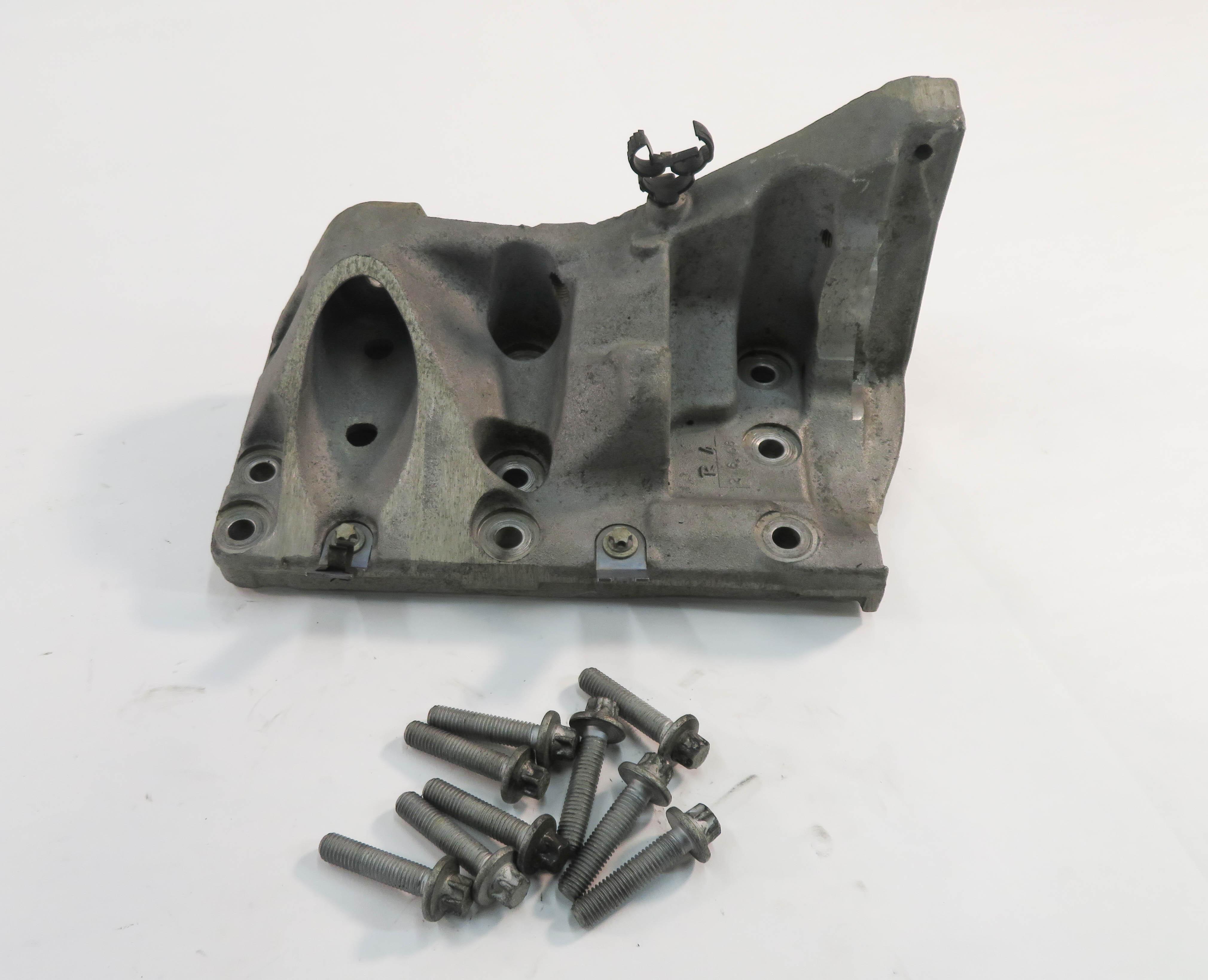 2009 PORSCHE CAYENNE GTS (957) 4.8L M48 - LEFT DRIVER ENGINE MOUNT BRACKET — exact item pictured