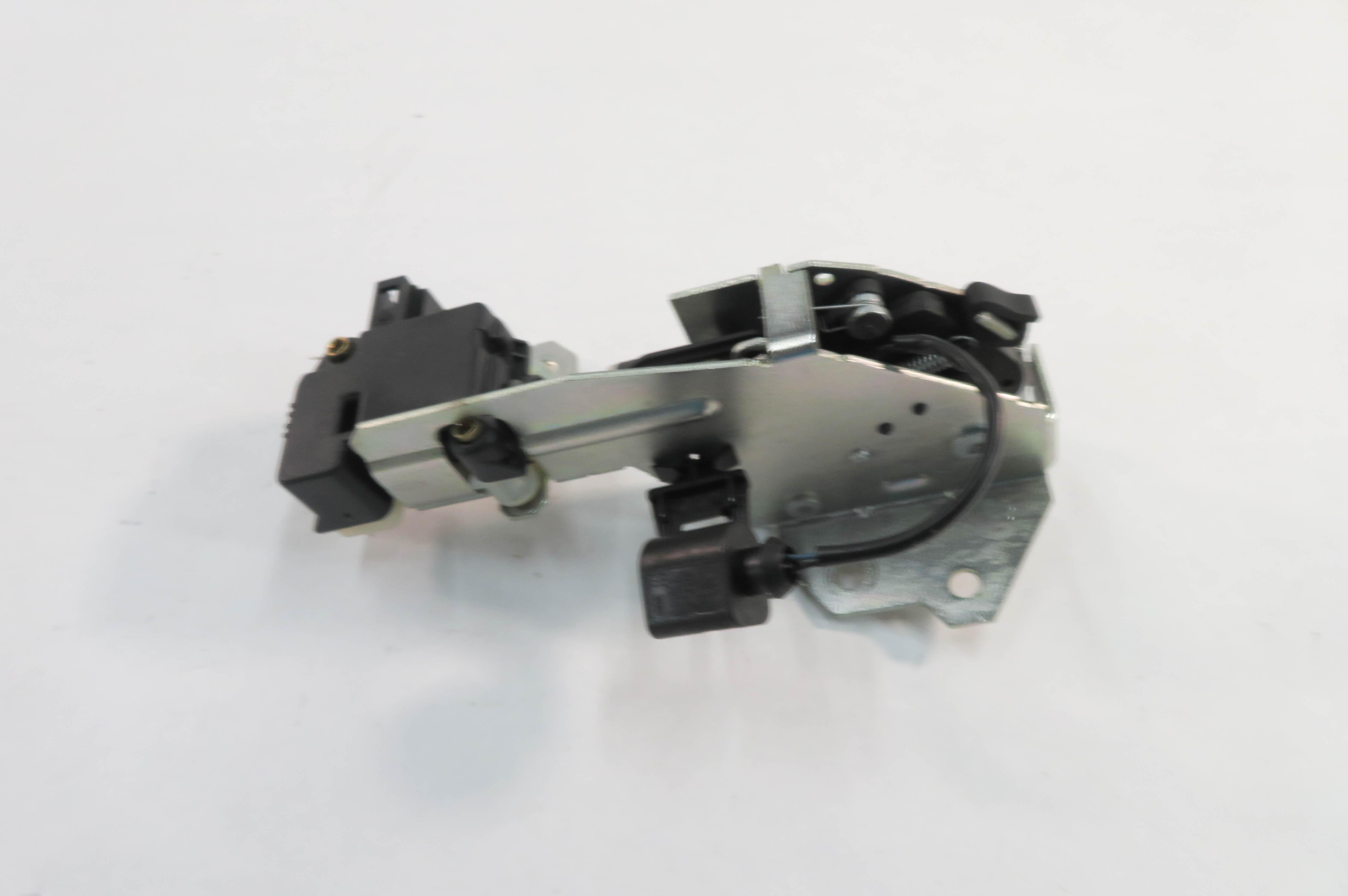2009 PORSCHE CAYENNE GTS (957) REAR TRUNK LOCK LATCH ACTUATOR — exact item pictured