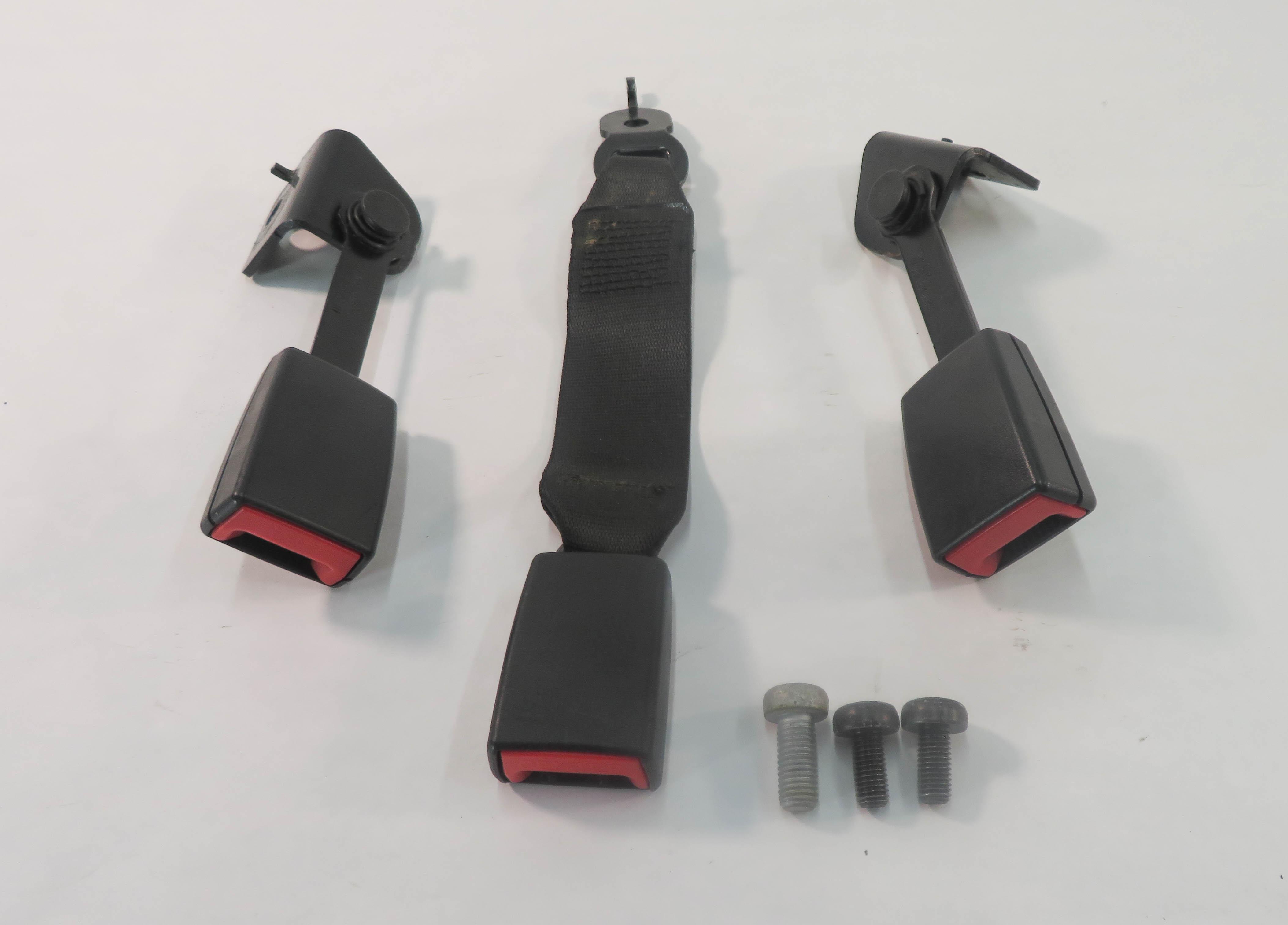 2009 BMW 750i (F01) REAR SEAT SEATBELT BUCKLE RECEIVER SET-3 (BLACK) — exact item pictured